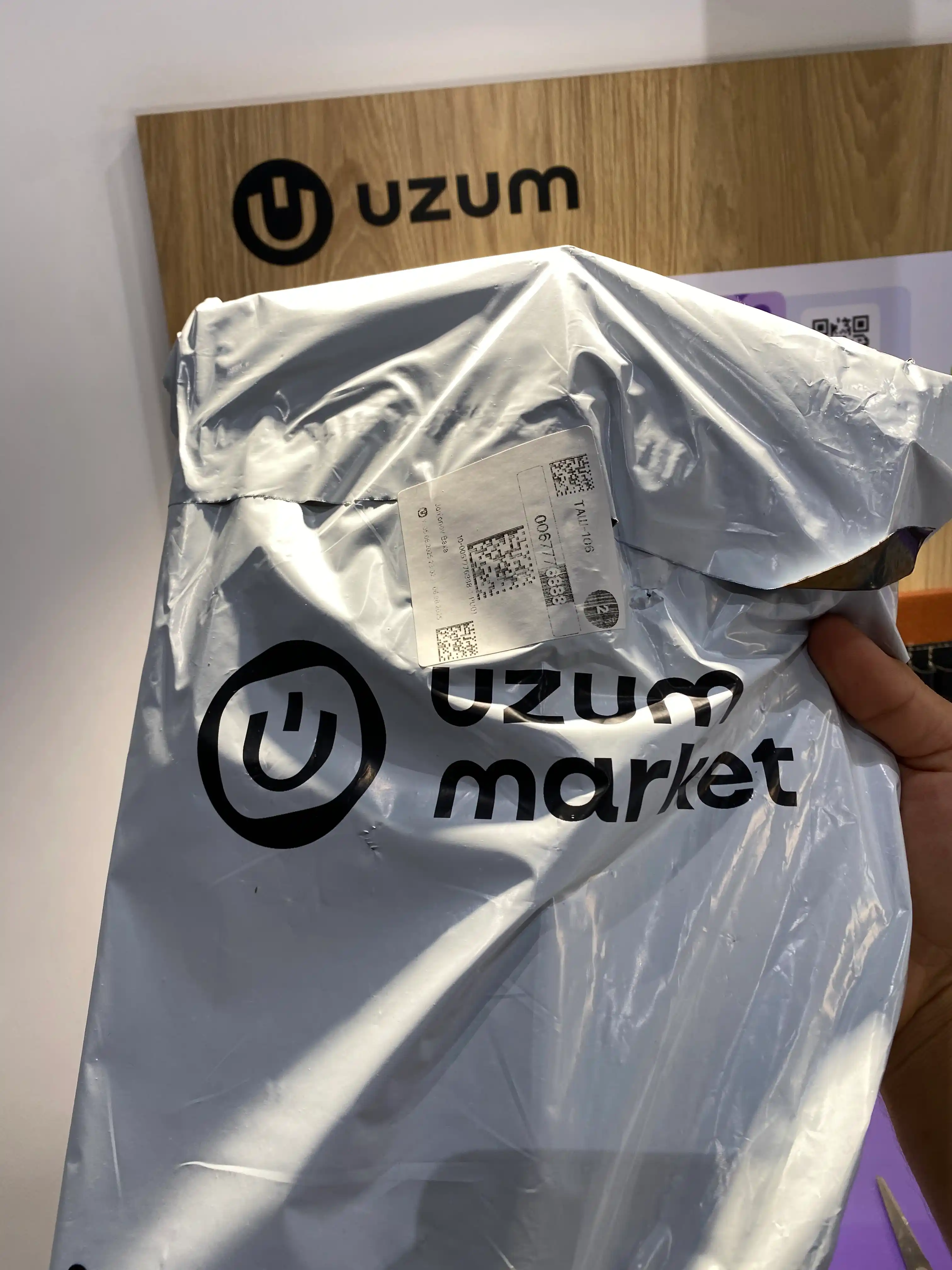 Telefon va smartfonlar uchun universal zamonaviy podstavka, holder