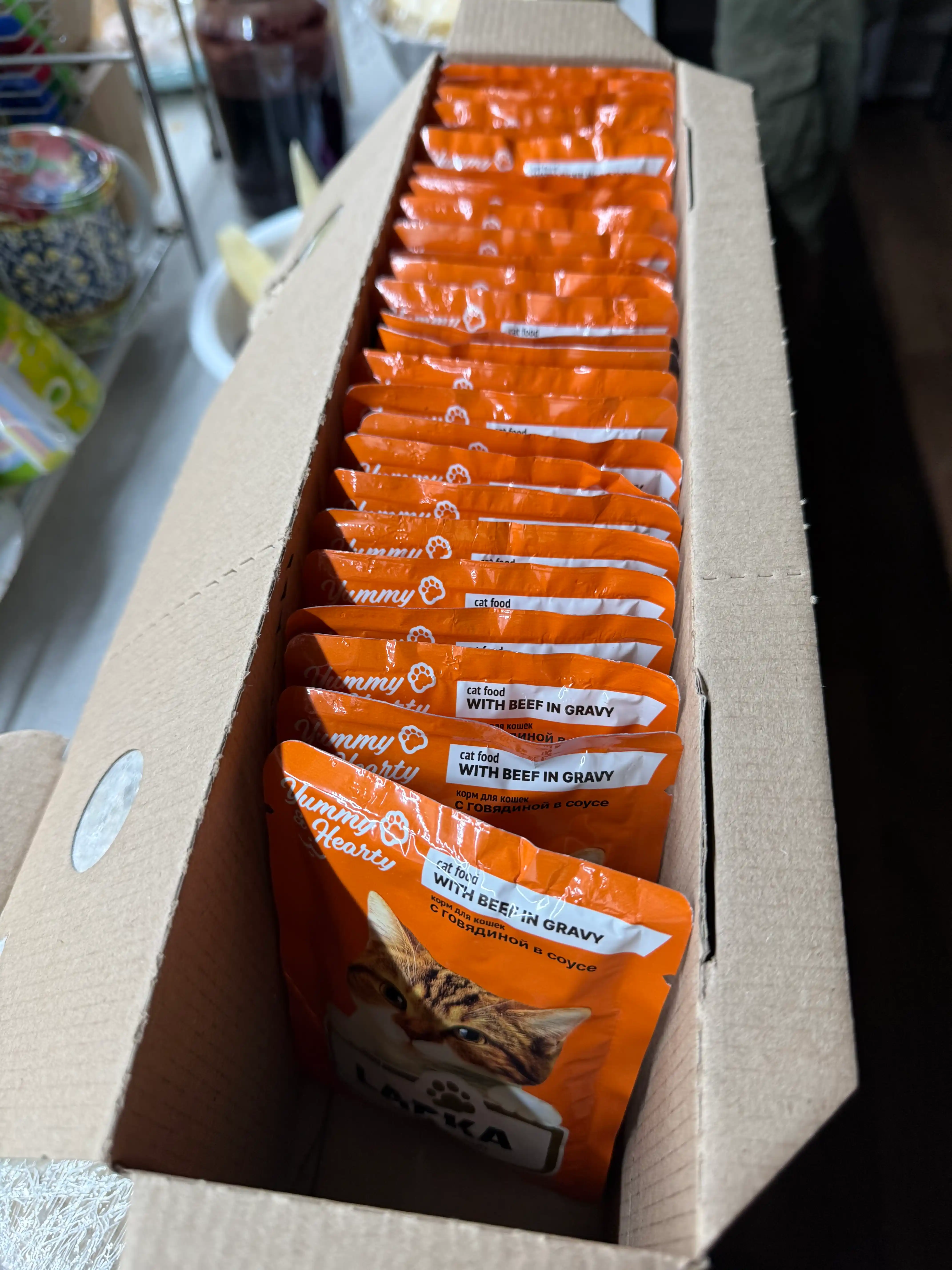 Lapka mushuklar uchun nam yem, sousdagi mol go'shti bilan, 85 gr 28 dona