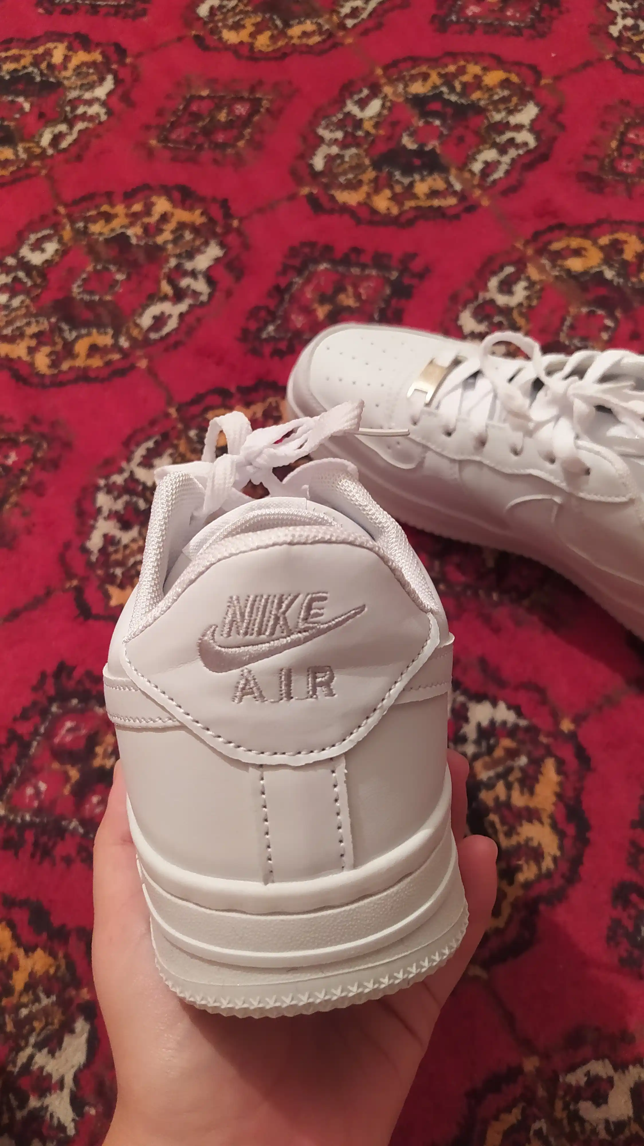 Erkaklar uchun kuzgi krossovkalar AIR FORCE1 CLASIC universal sifatli krossovkalar
