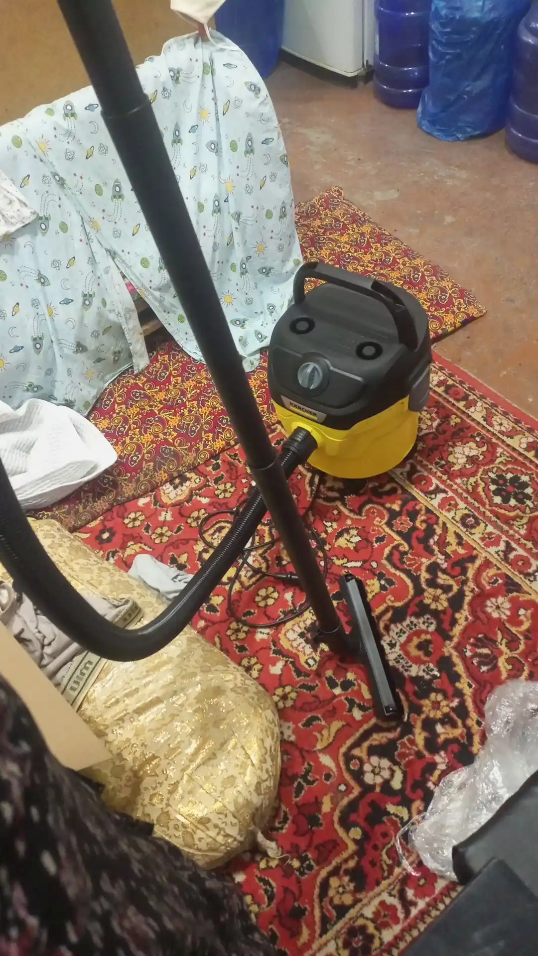 Karcher KWD 1 W V-12/2/18 1.628-401.0 – quruq va ho'l tozalash uchun maishiy changyutgich