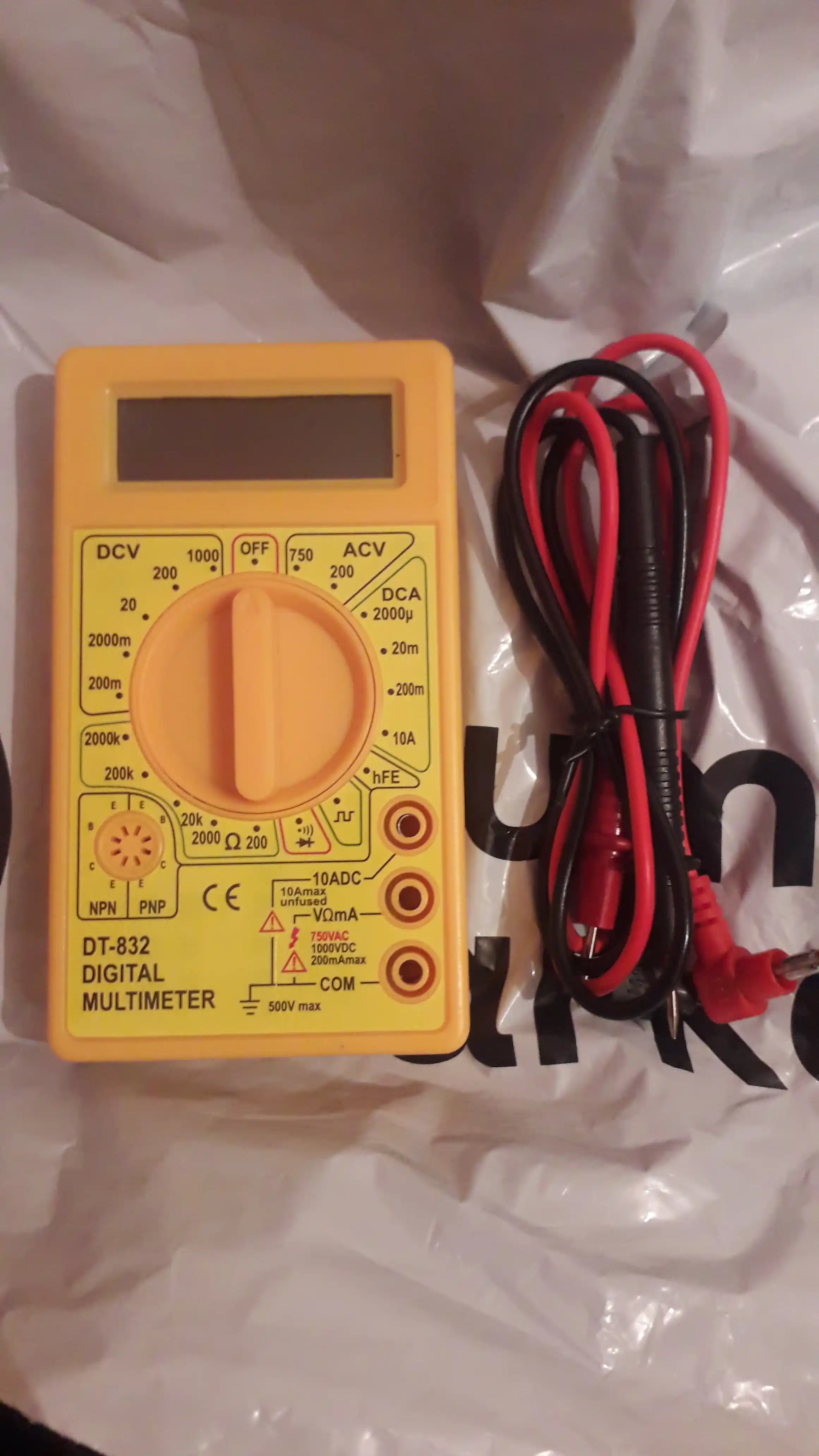 Multimetr, Testor DT-830