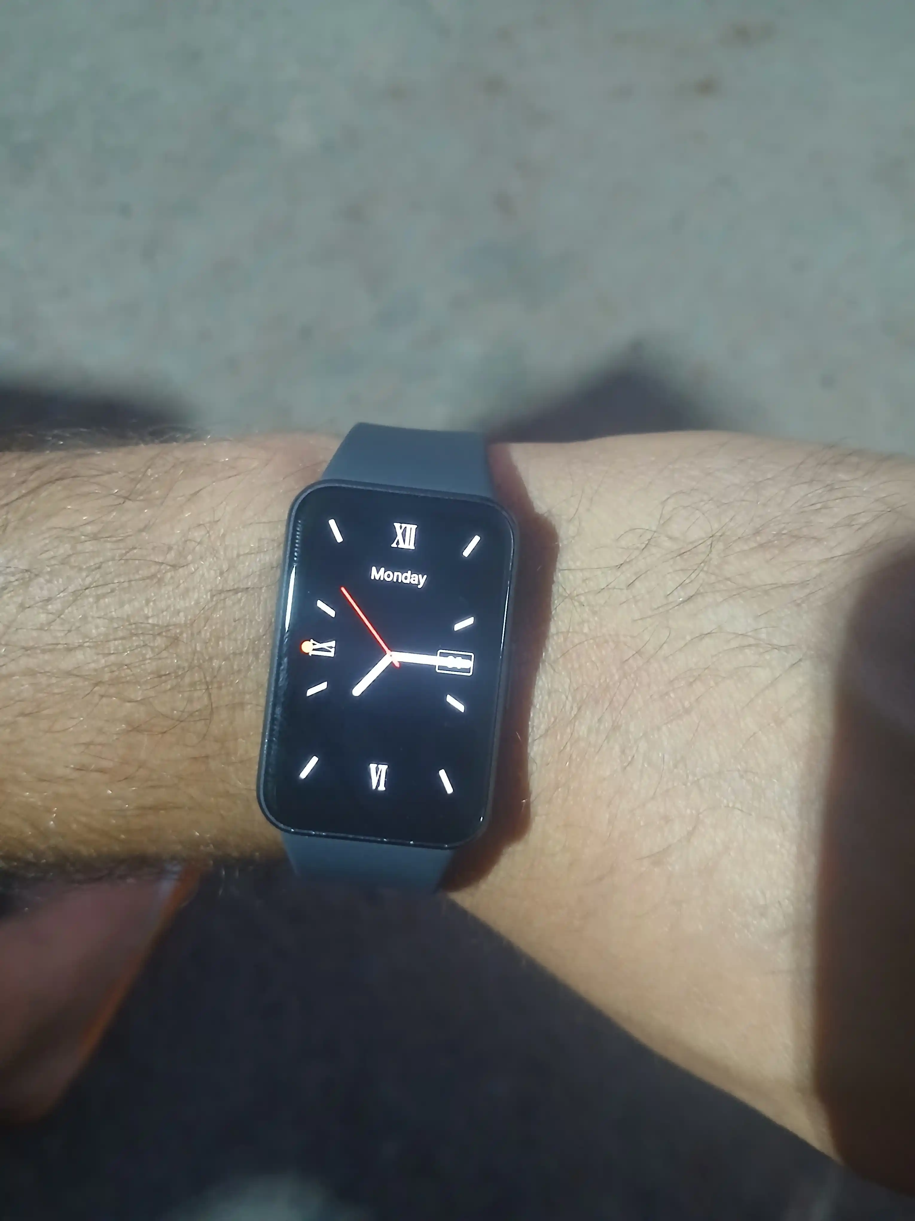 Фитнес браслет Samsung Galaxy Fit 3, 1.6" AMOLED дисплей