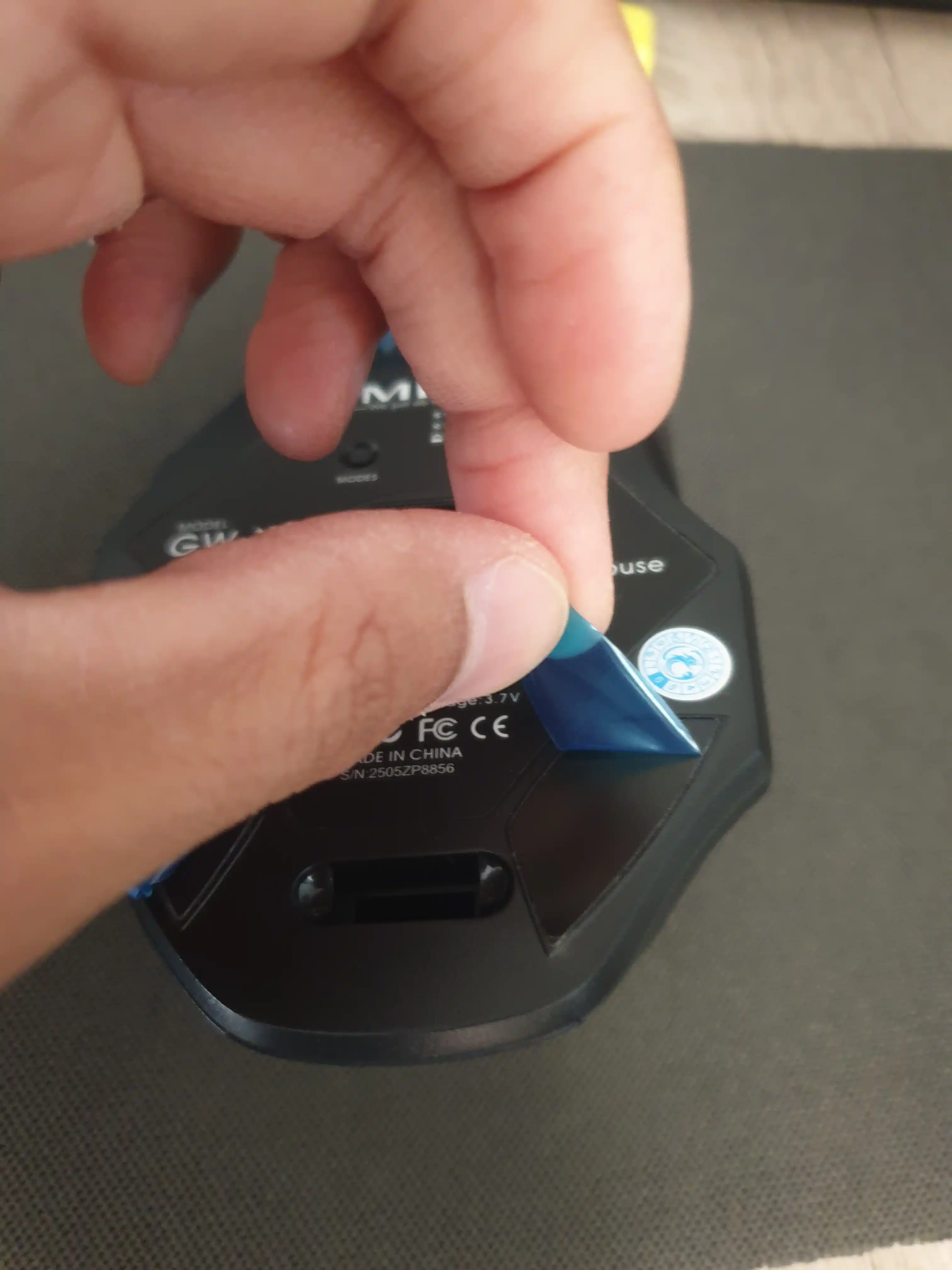 Simsiz, Shovqinsiz o‘yin sichqoncha, iMICE GW-X7, RGB yoritgichli, DPI 3200, 7 ta tugma