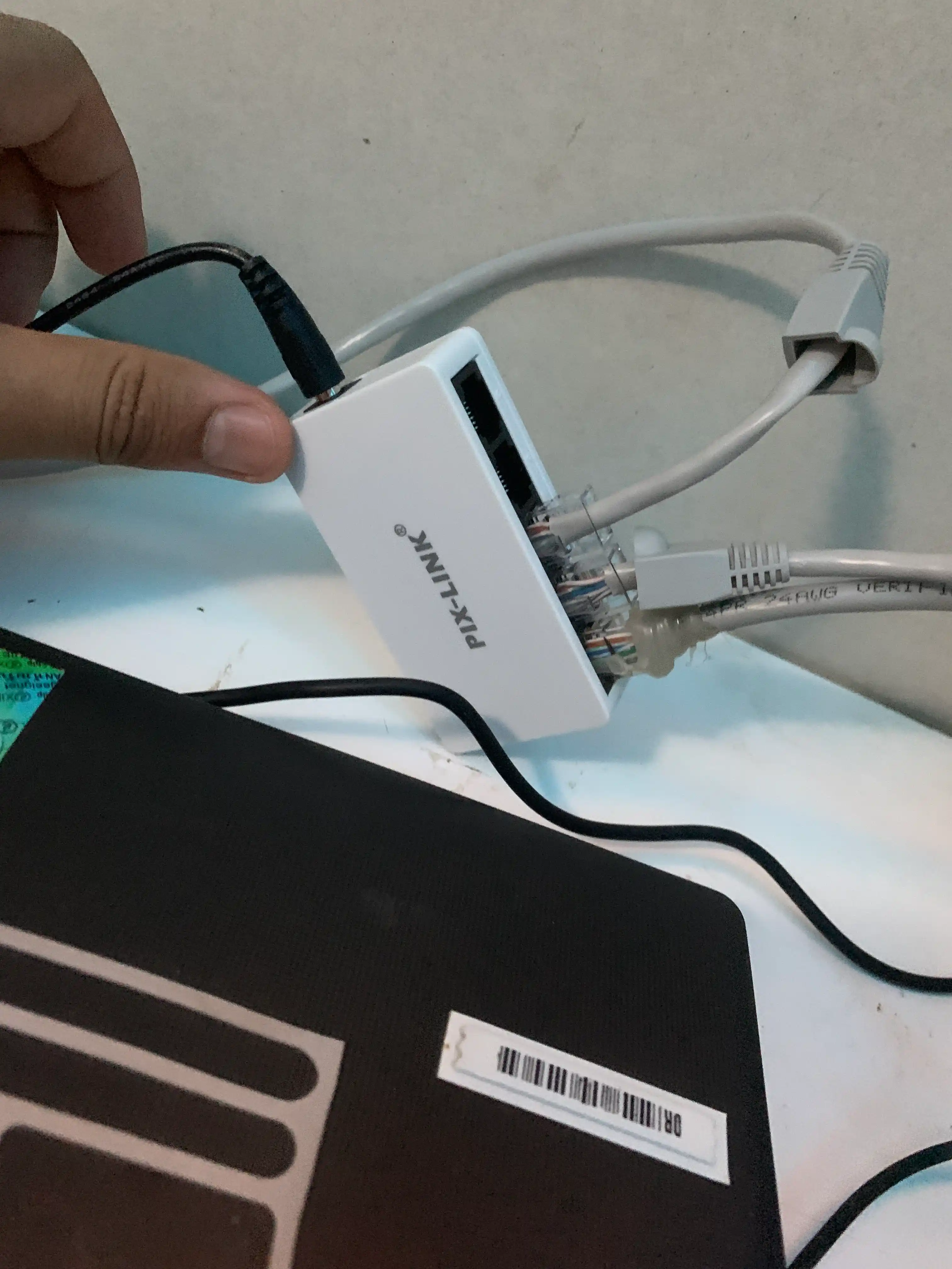 Сетевой коммуникатор PIX-LINK LV-SW08, 8 портов, 10 / 100 mb/s, адаптер для дома и офиса