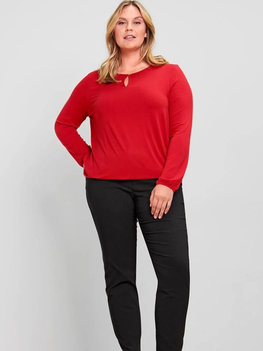 Ayollar bluzkasi L(50-52),XL(54-56)