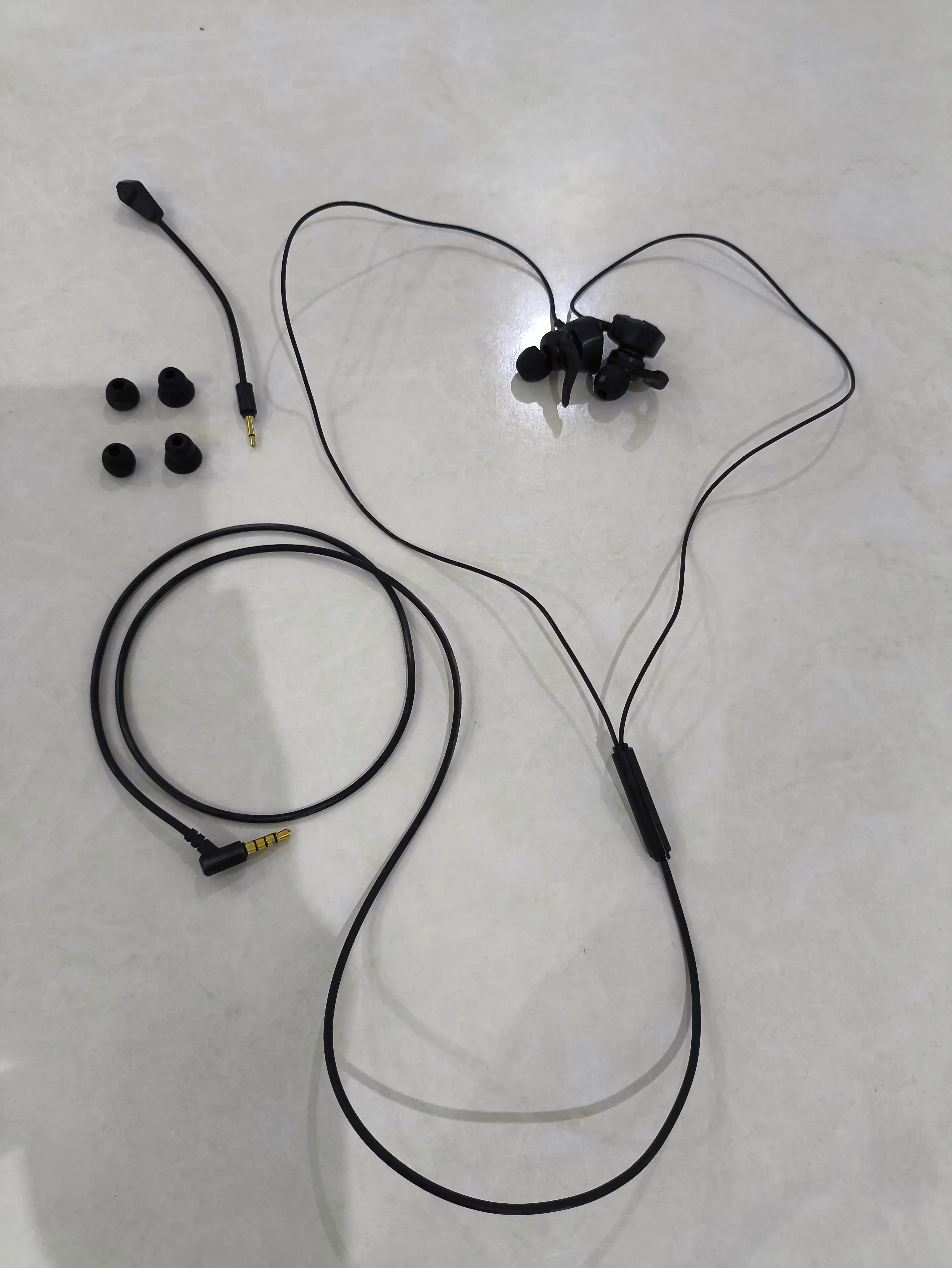 O'yin uchun quloqchinlar, noutbuk va telefon uchun simli quloqchinlar G108