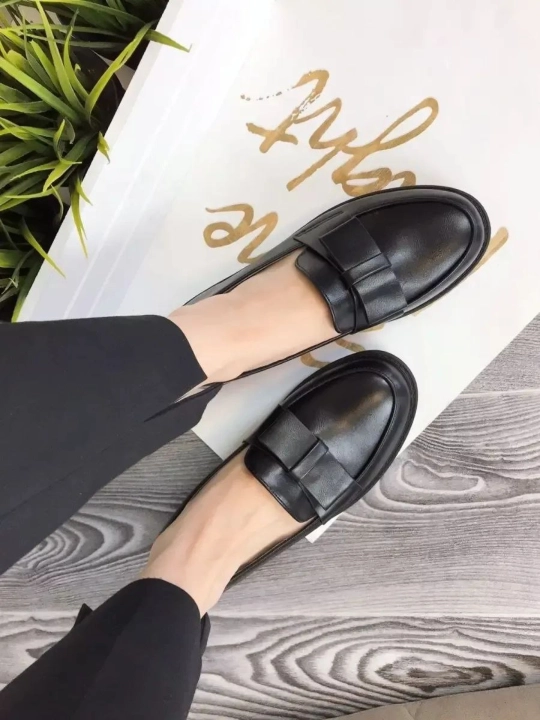 Ayollar va qizlar uchun klassik loafers, poyabzal, 36-40