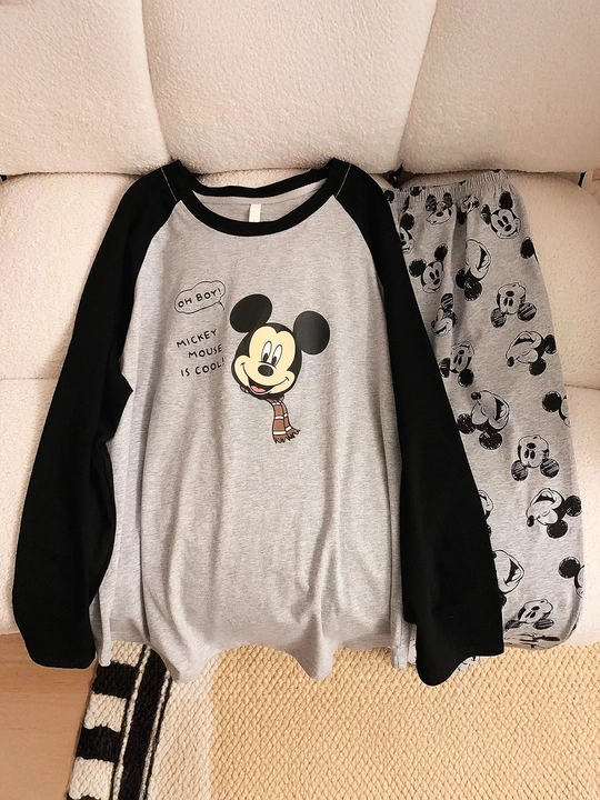 Ayollar uchun pijama