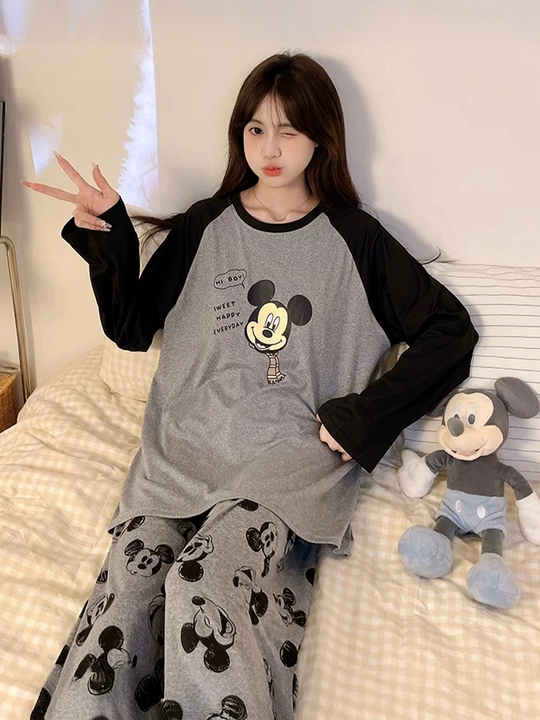 Ayollar uchun pijama