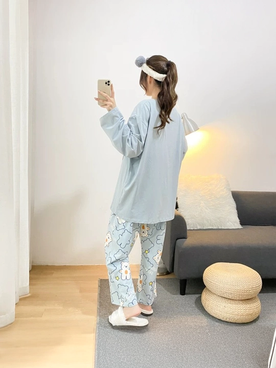 Ayollar pijamasi