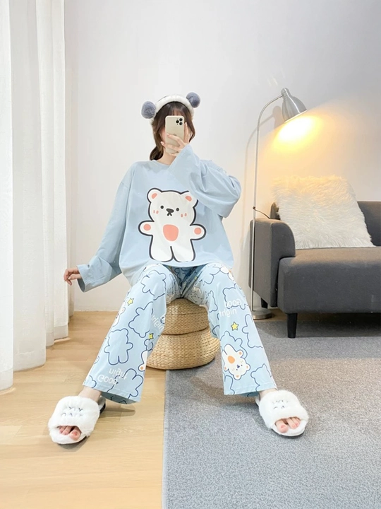 Ayollar pijamasi