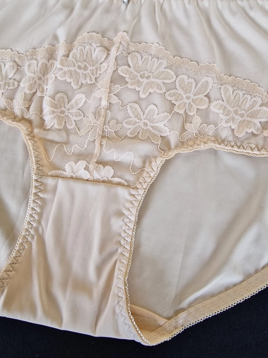Ayollar uchun trusiklari, katta o‘lchamli, 2XL-4XL - yumshoq poliamid, har kuni qulay