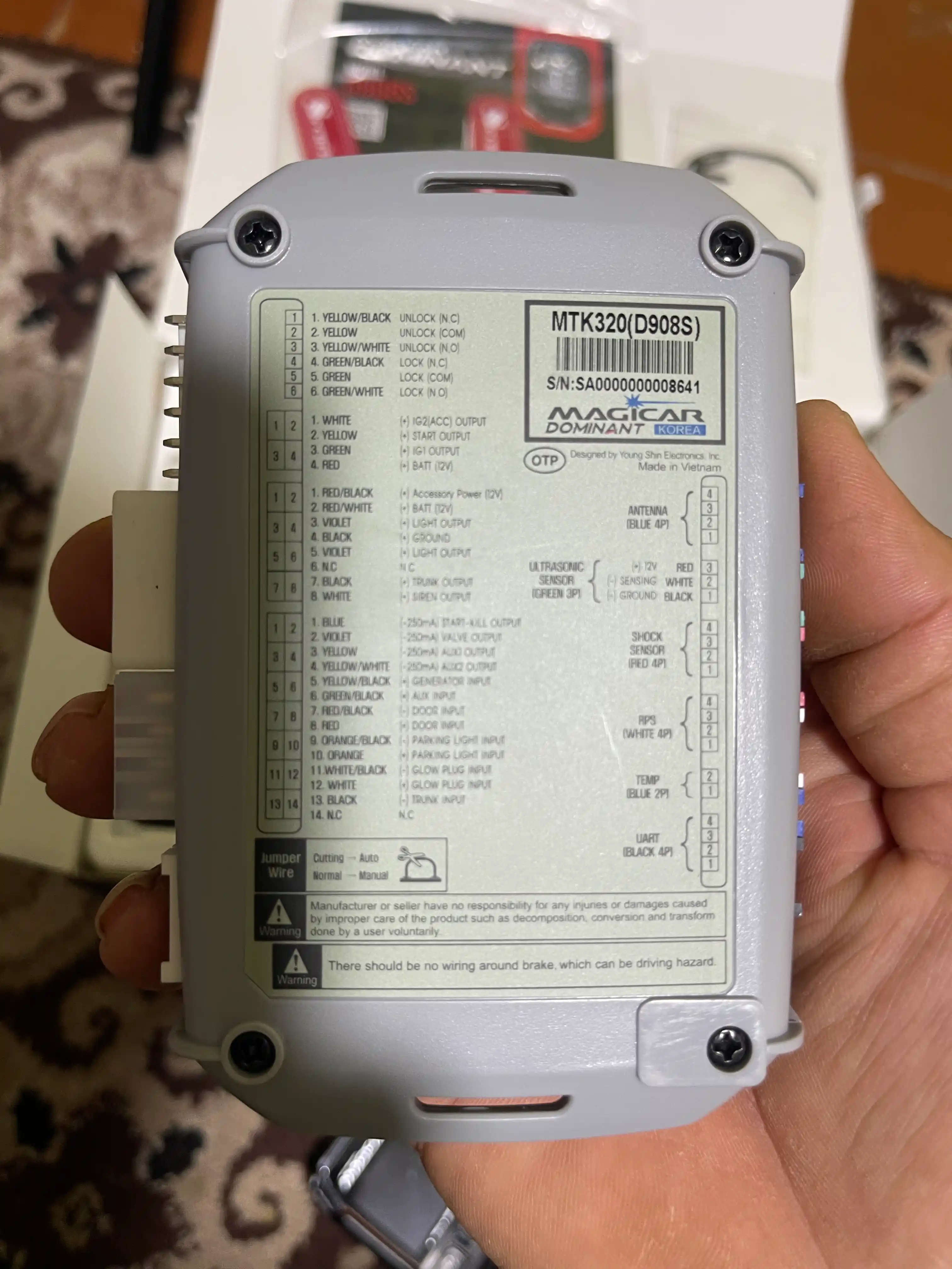 Avtomobil signalizatsiyasi Dominator Magicar, masofadan boshqarish pulti bilan, D908S