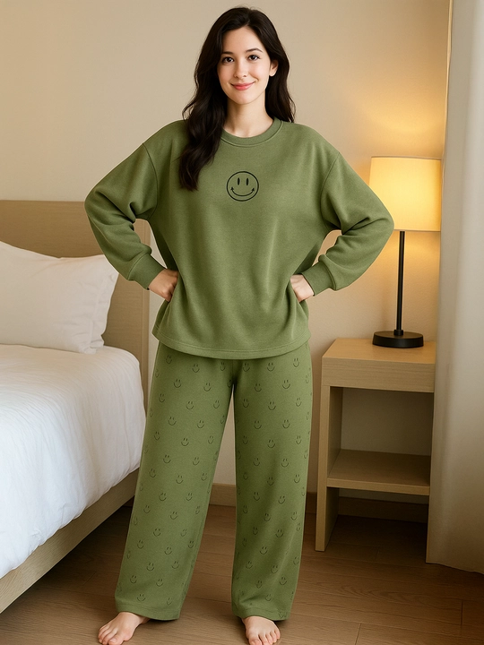 Ayollar pijamasi