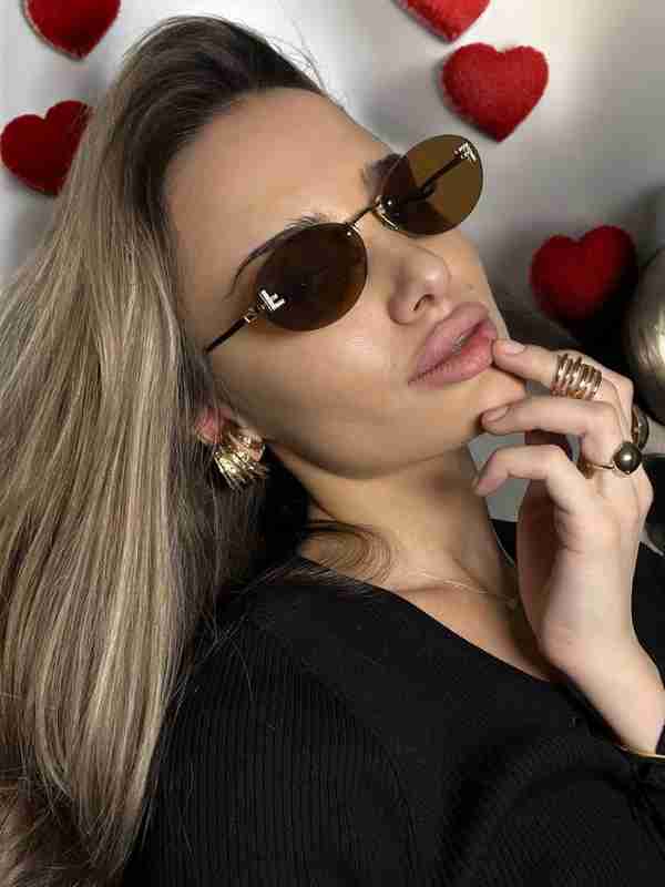 Jinsiy aloqada bolgan mikro torli qizlar