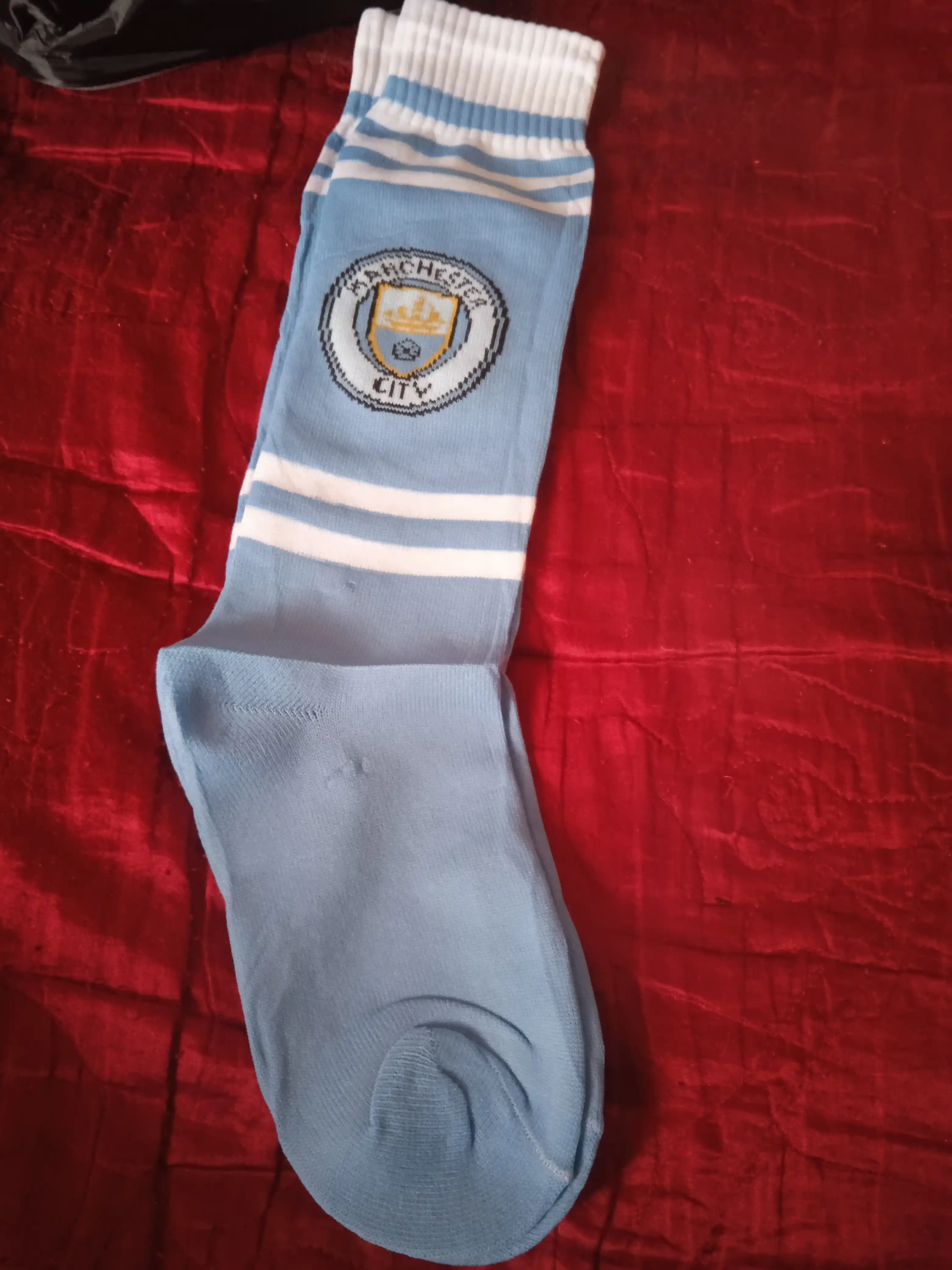 Futbol getrilari, paypoqlari. 34-41 Gacha. Maktab uchun