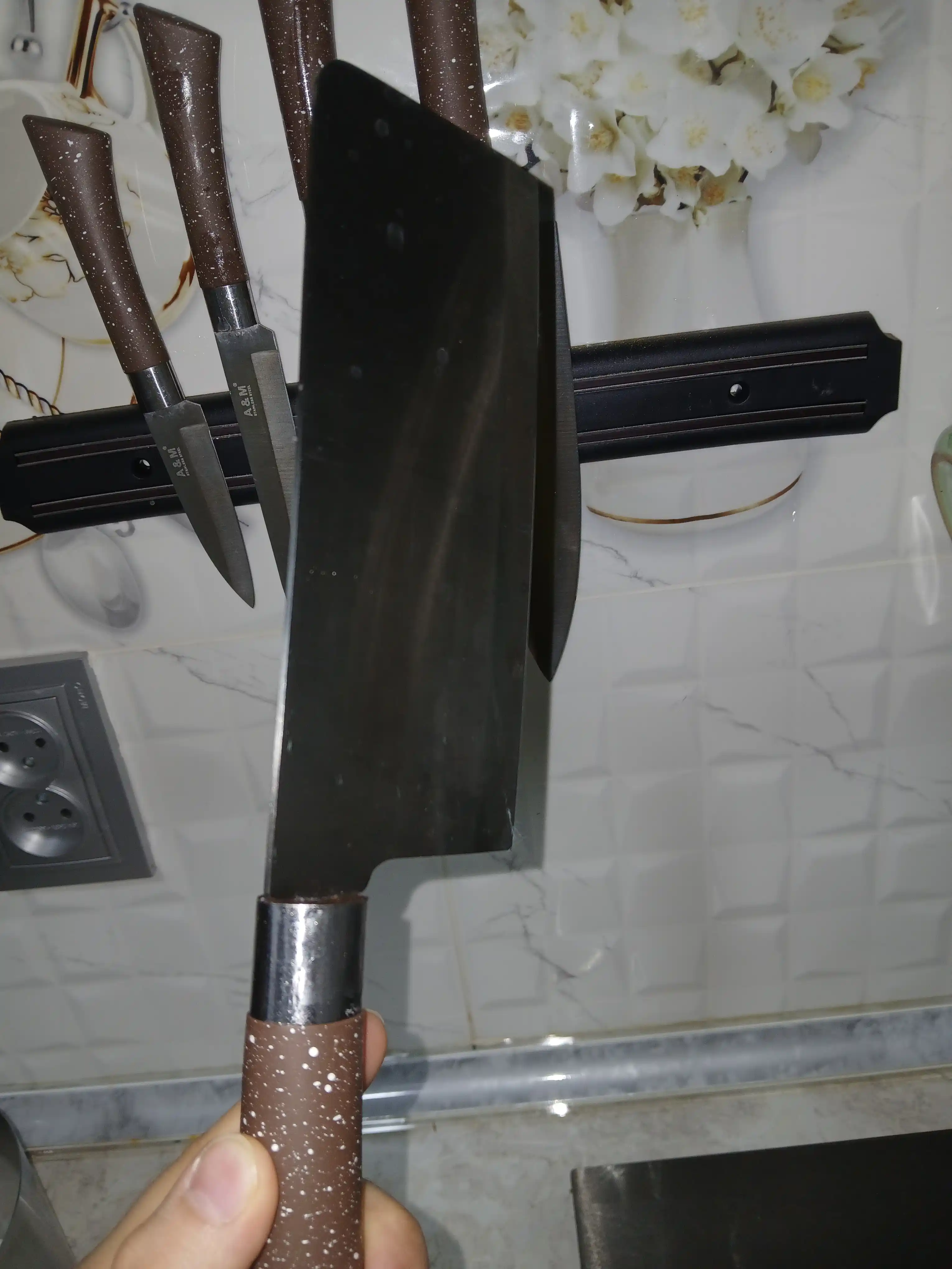 Magnitli pichoq ushlagich (33sm)(38sm)(50sm)
