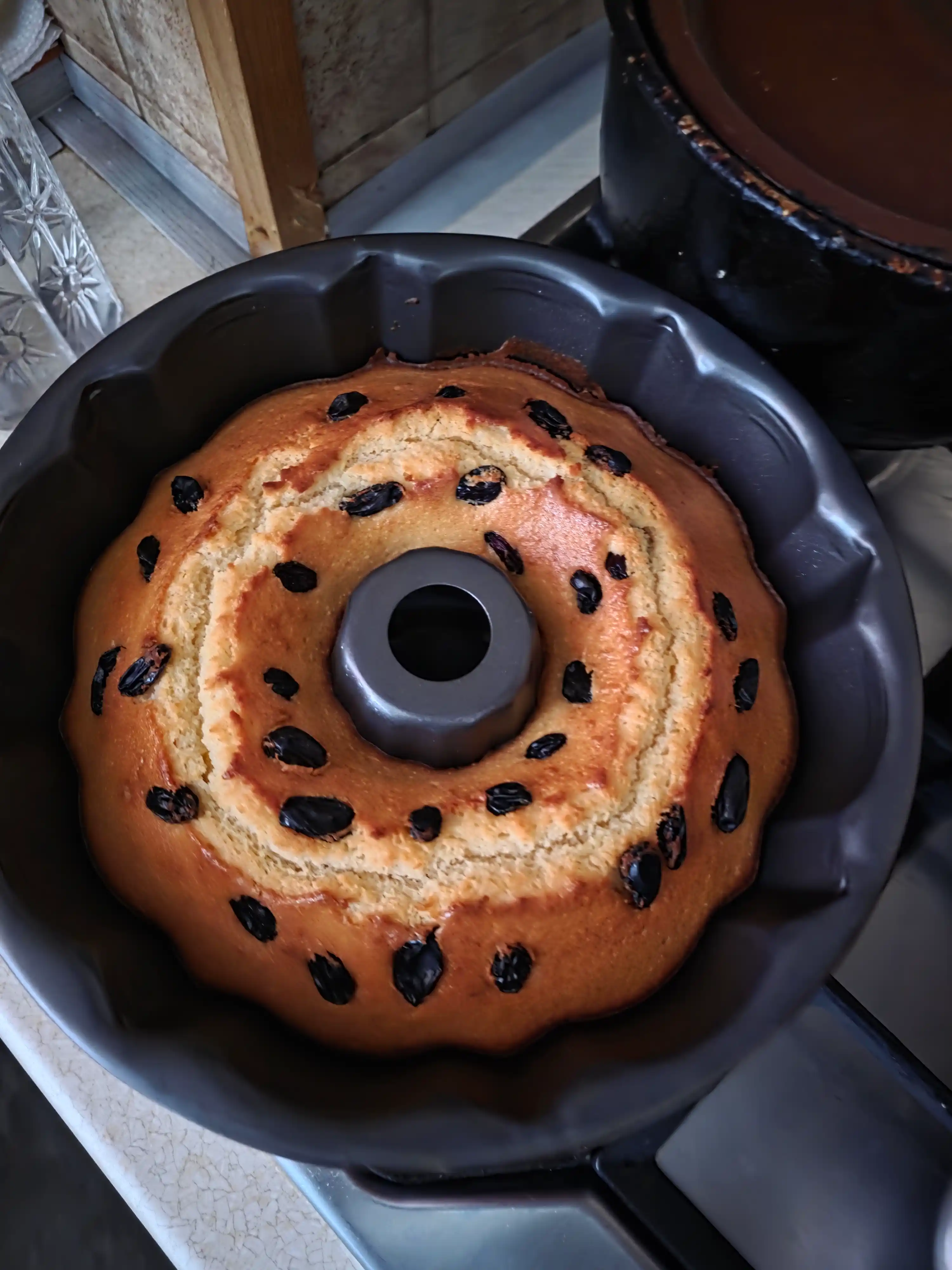 Piroglar, kekslar, tortlar, mussli desertlar, biskvitlar pishirish qandolatchilik shakli