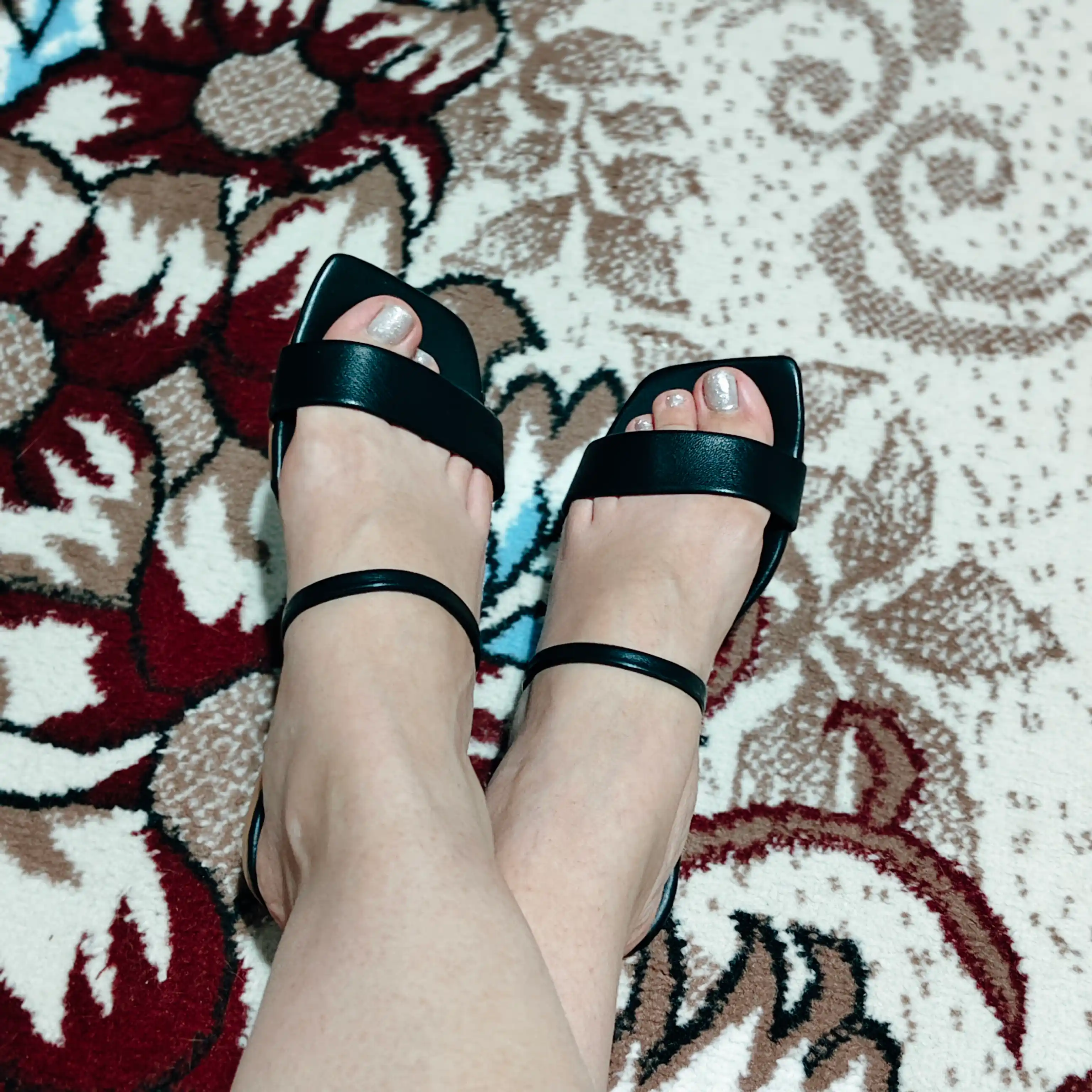 Ayollar botinkasi, yozgi sandal, shippak, shippak, kichik o‘lchamli