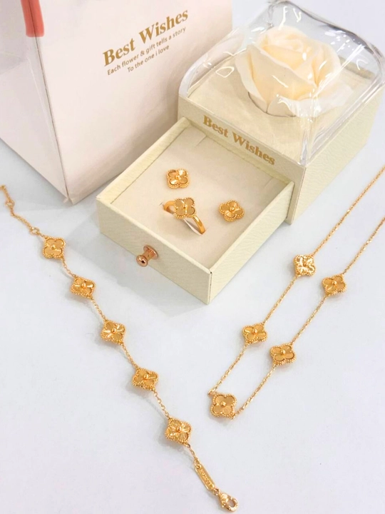 VAN CLEEF Набор бижутерий, кольцо, серьги, цепочка, браслет