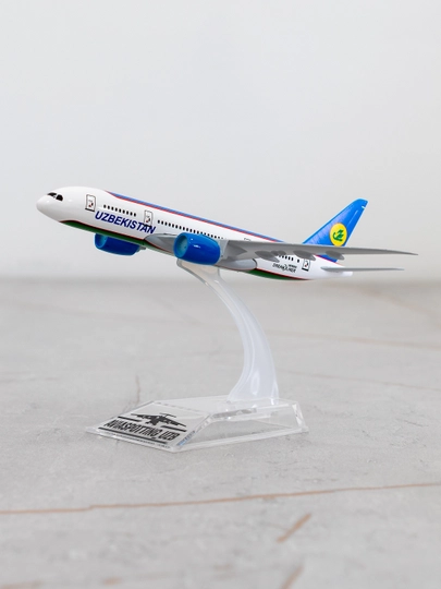 Boeing 787 Dreamliner samolyoti modeli, Uzbekistan Airways Uzairways, 14 sm, metall va plastik - 