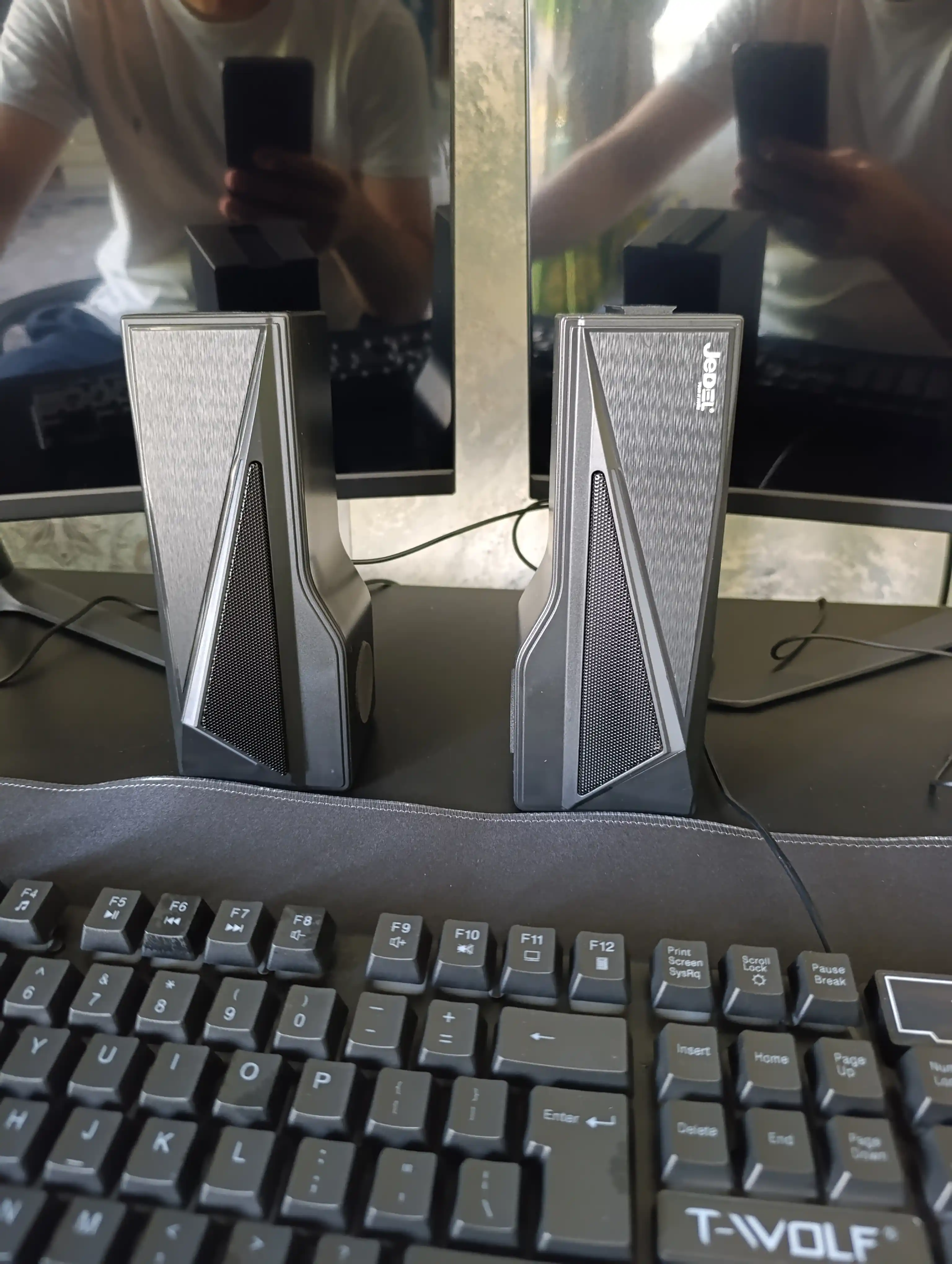 Проводная колонка для компьютера, саундбар с RGB подсветкой
