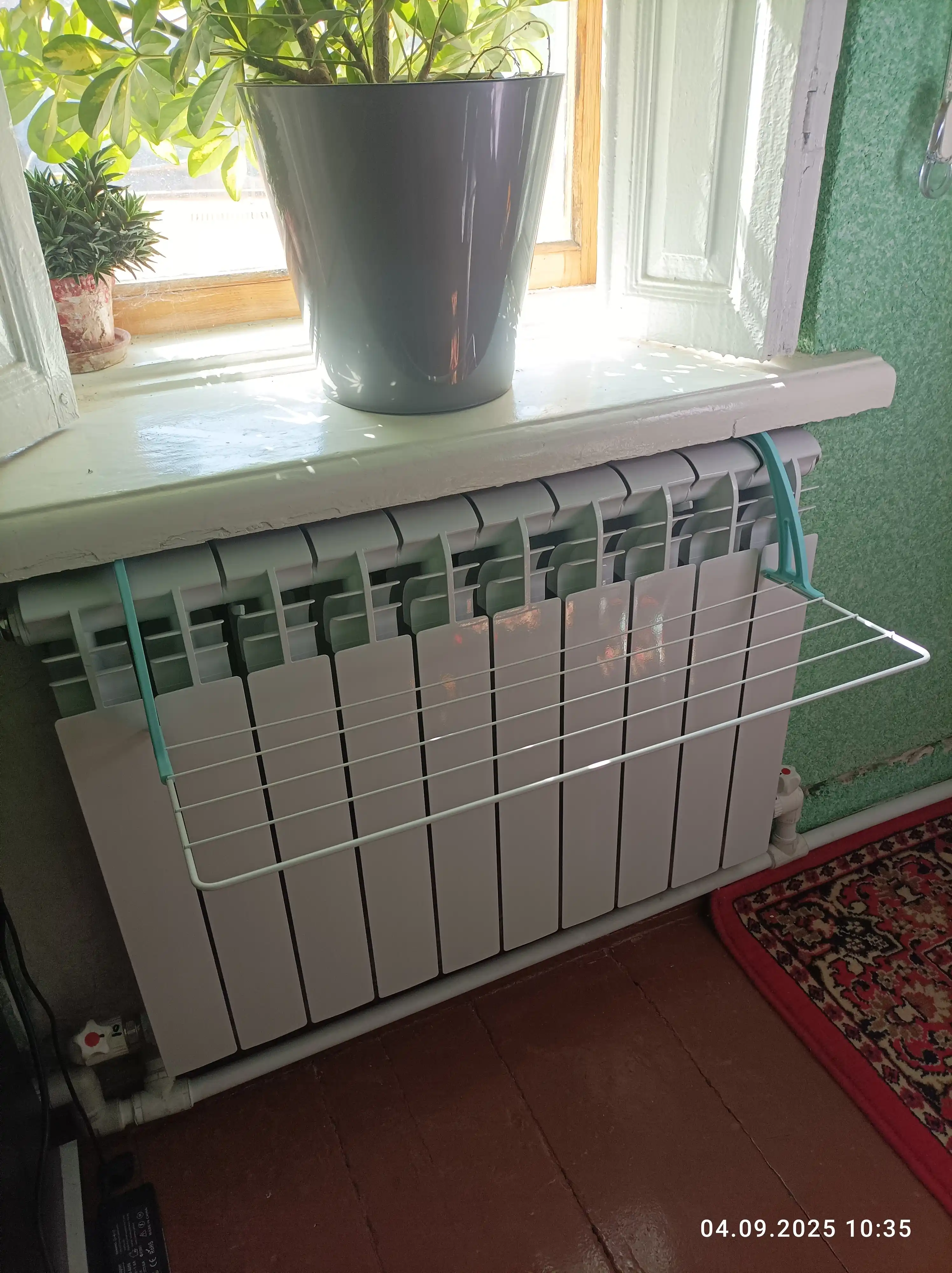 Batareya uchun kiyim quritgich Nika, radiator uchun, ixcham, yigiladigan, metall, 3 metr