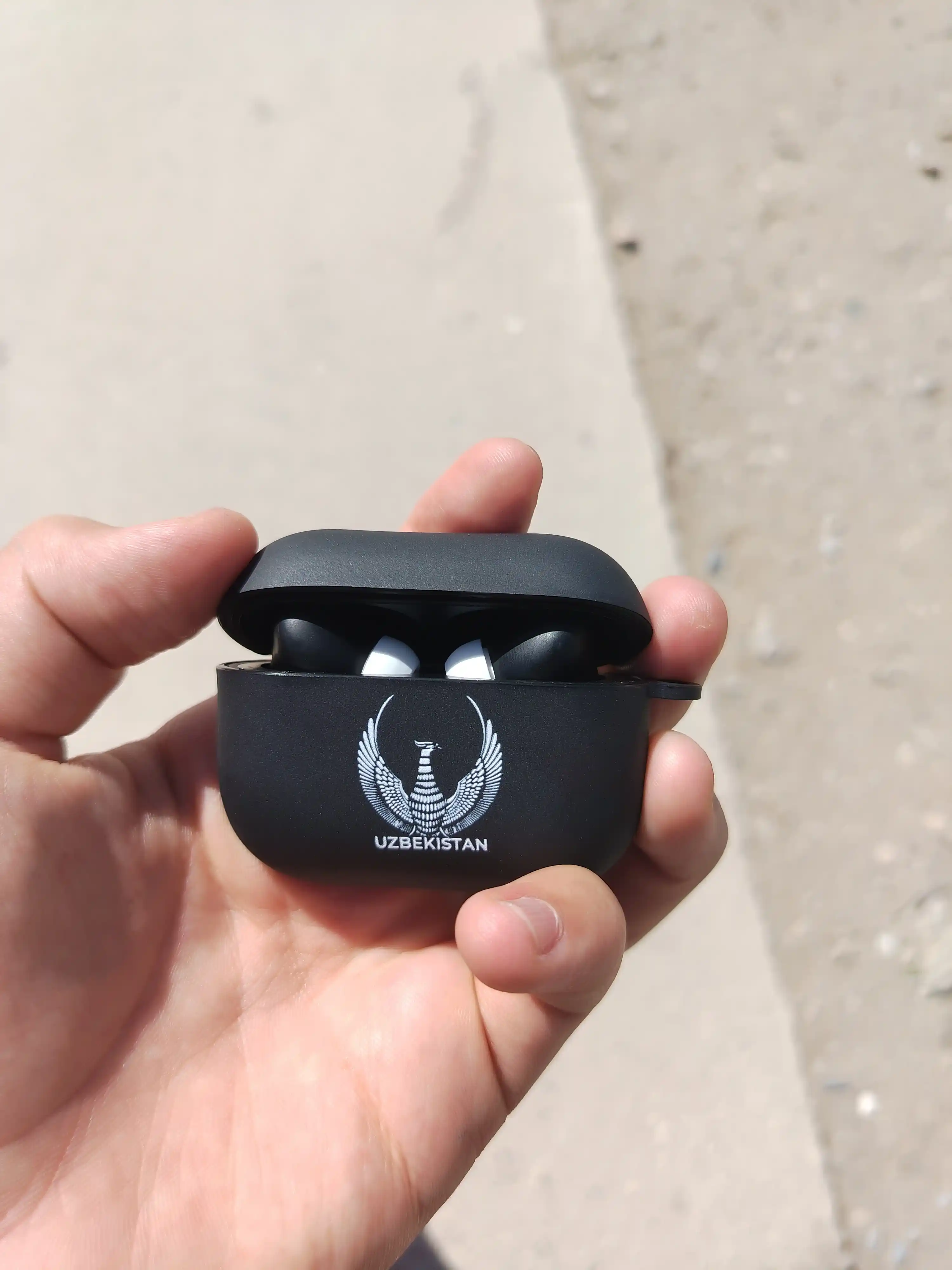Матовый чехол для наушников Airpods 3, Airpods Pro,Airpods 2pro, 3, 4, с притом "uzb'"