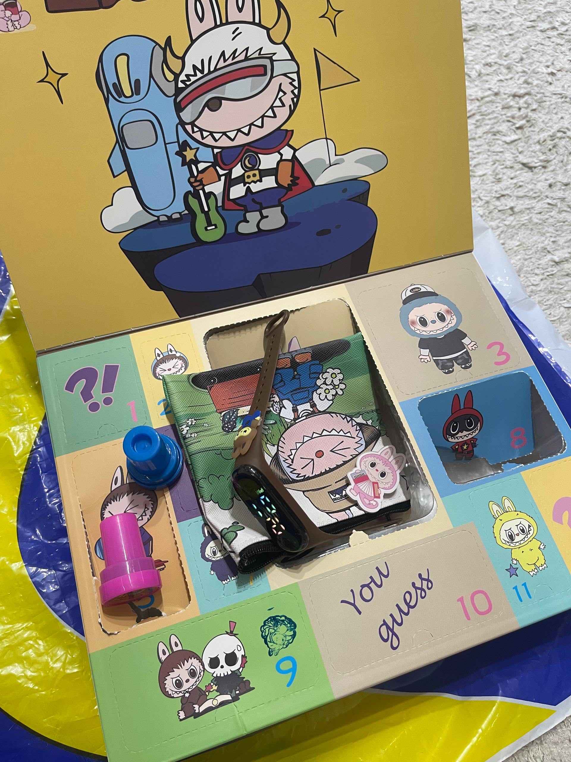 Advent taqvimi, qizlar va o‘g‘il bolalar uchun o‘yinchoqlar Kuromi, Hello Kitty, Stitch, Huntrix, Minecraft