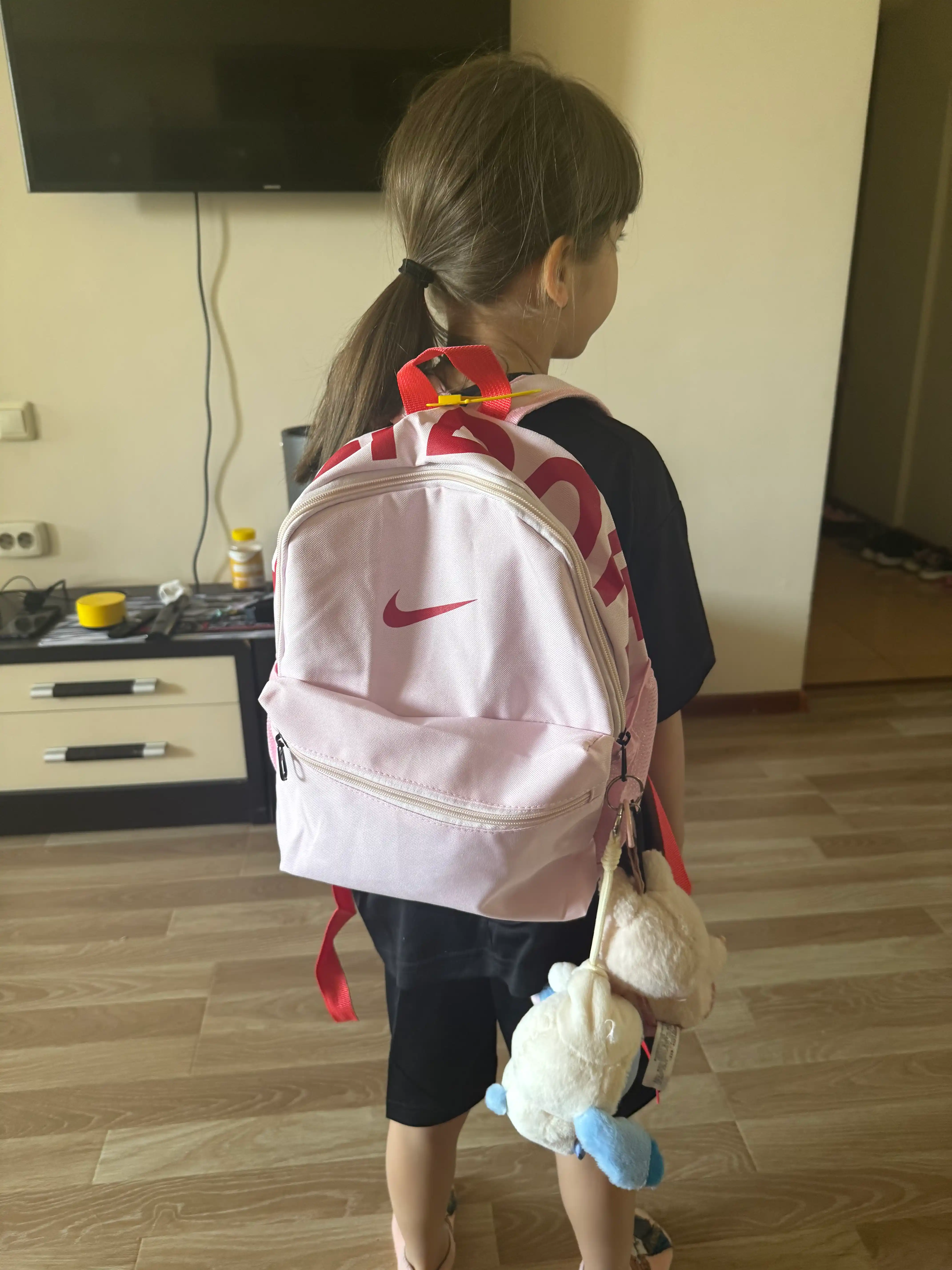 Universal sport ryukzak Nike — maktab, o‘qish va ish uchun
