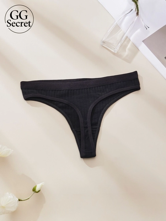 Ayollar paxtali printli string trusiklari GG Secret (Malomerka)