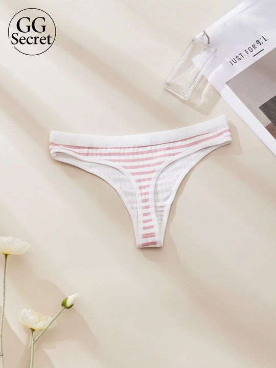 Ayollar paxtali printli string trusiklari GG Secret (Malomerka)
