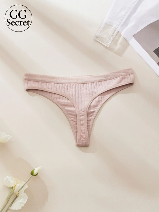 Ayollar paxtali printli string trusiklari GG Secret (Malomerka)