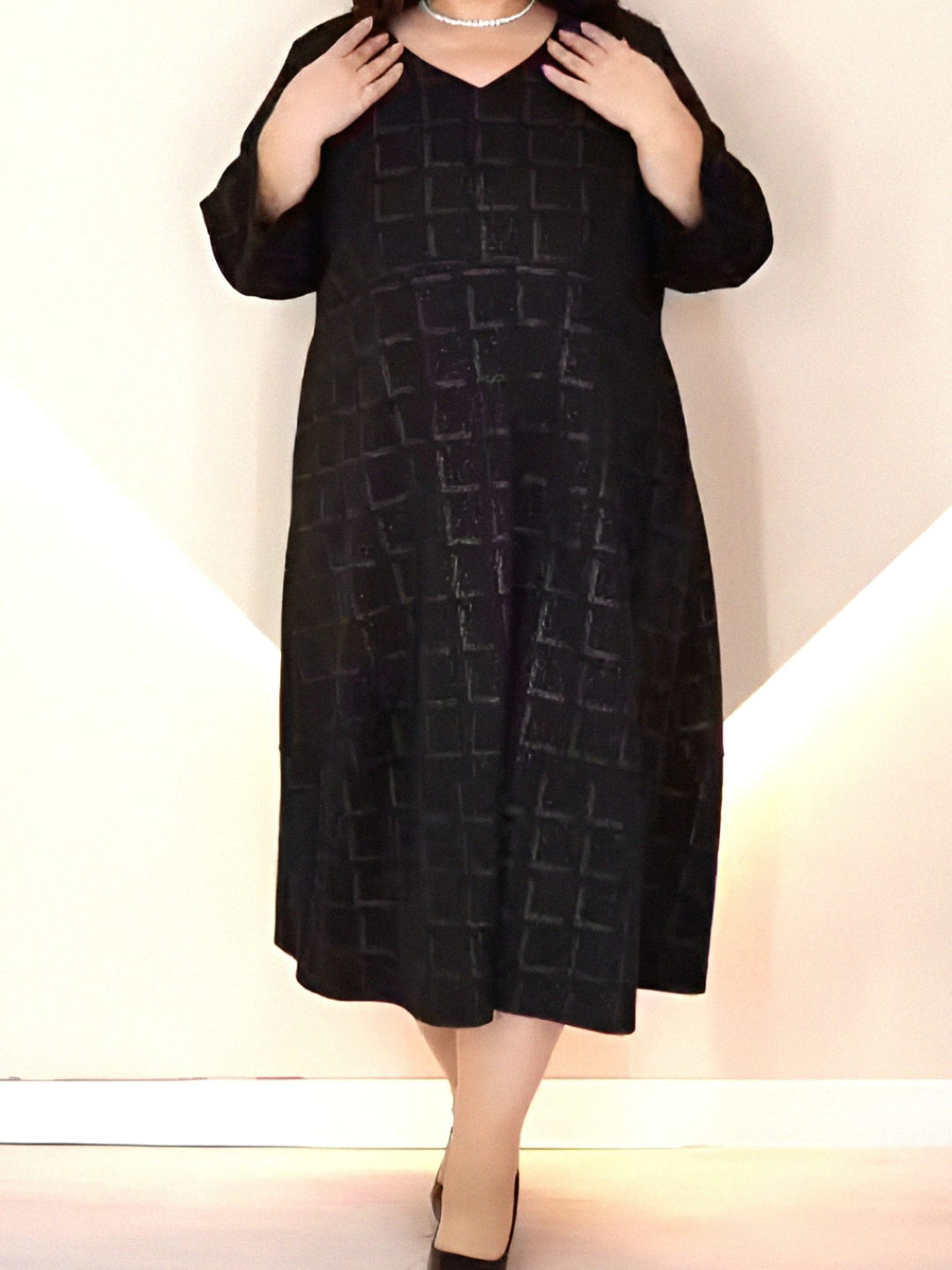 Tayt kiygan ayollarga josuslik qilish Voyaga etgan ayollar porno video