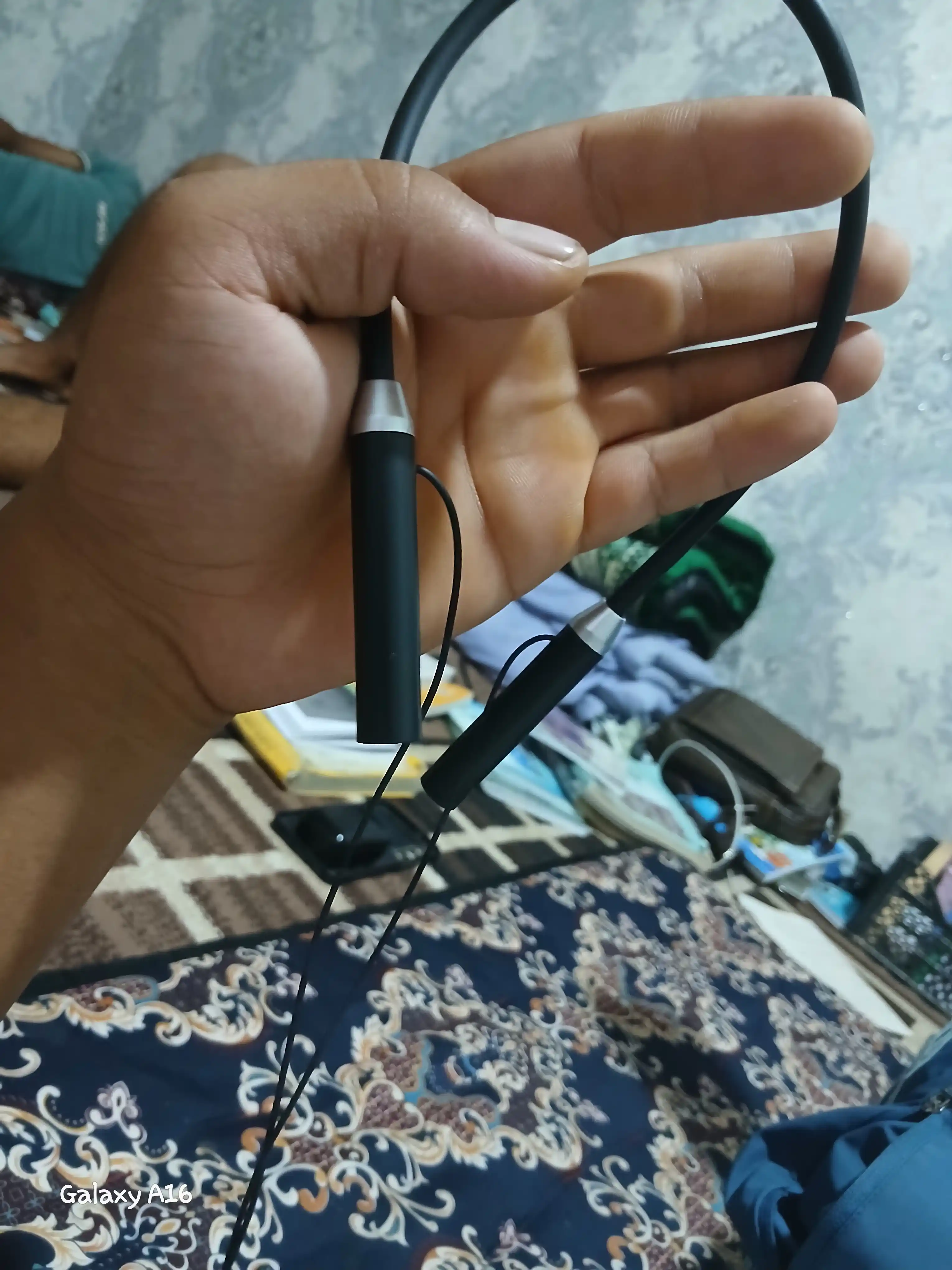 12D simsiz Bluetooth quloqchinlar, ichki kanalli, bo‘yin gardishi bilan