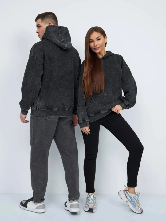 Oversize xudi Y2K, varenka uslubidagi eskitilgan effektli