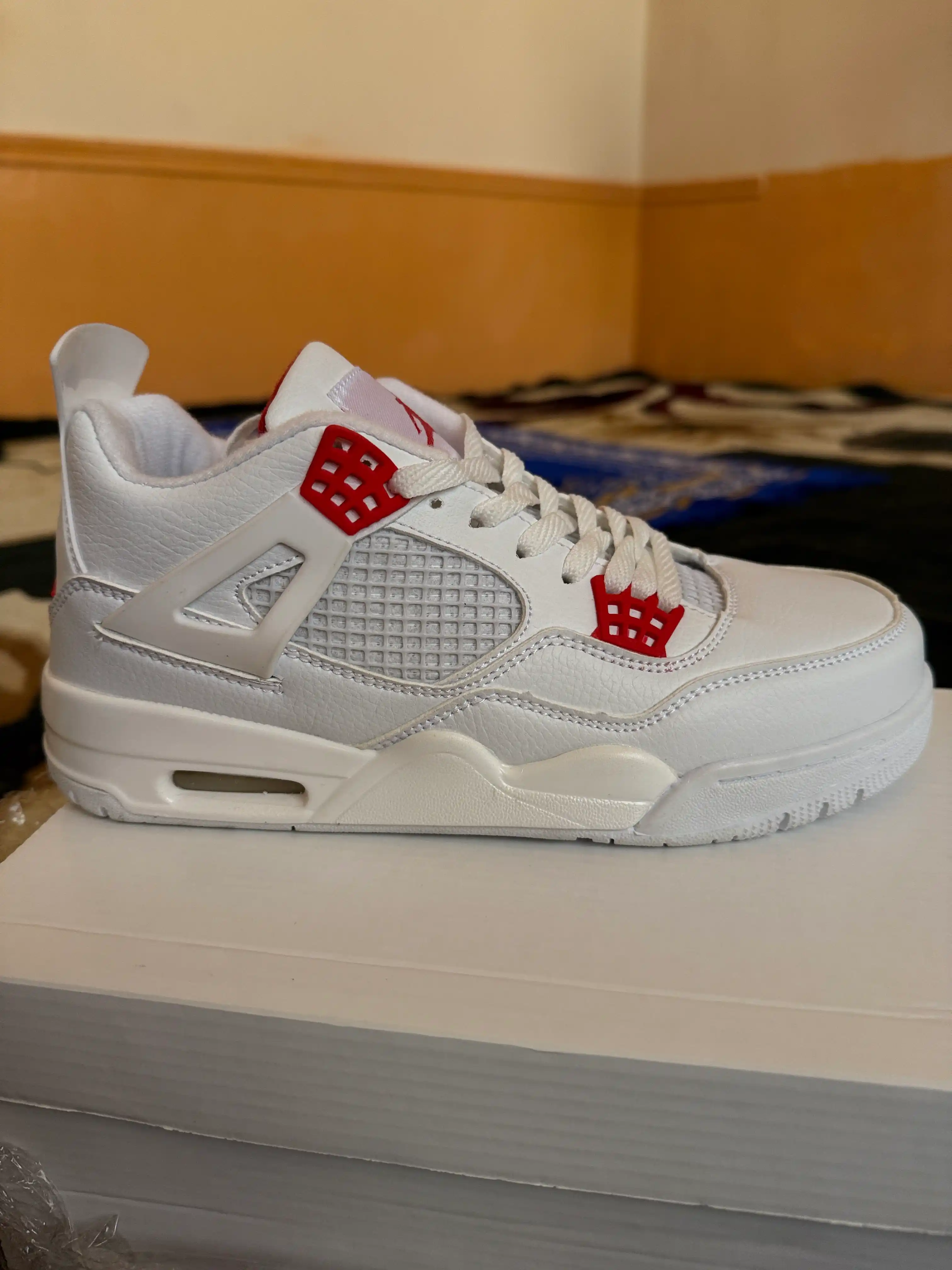 Erkaklar, ayollar va o‘smirlar uchun Nike Air Jordan 4 Retro sport krossovkalari, 36 - 45