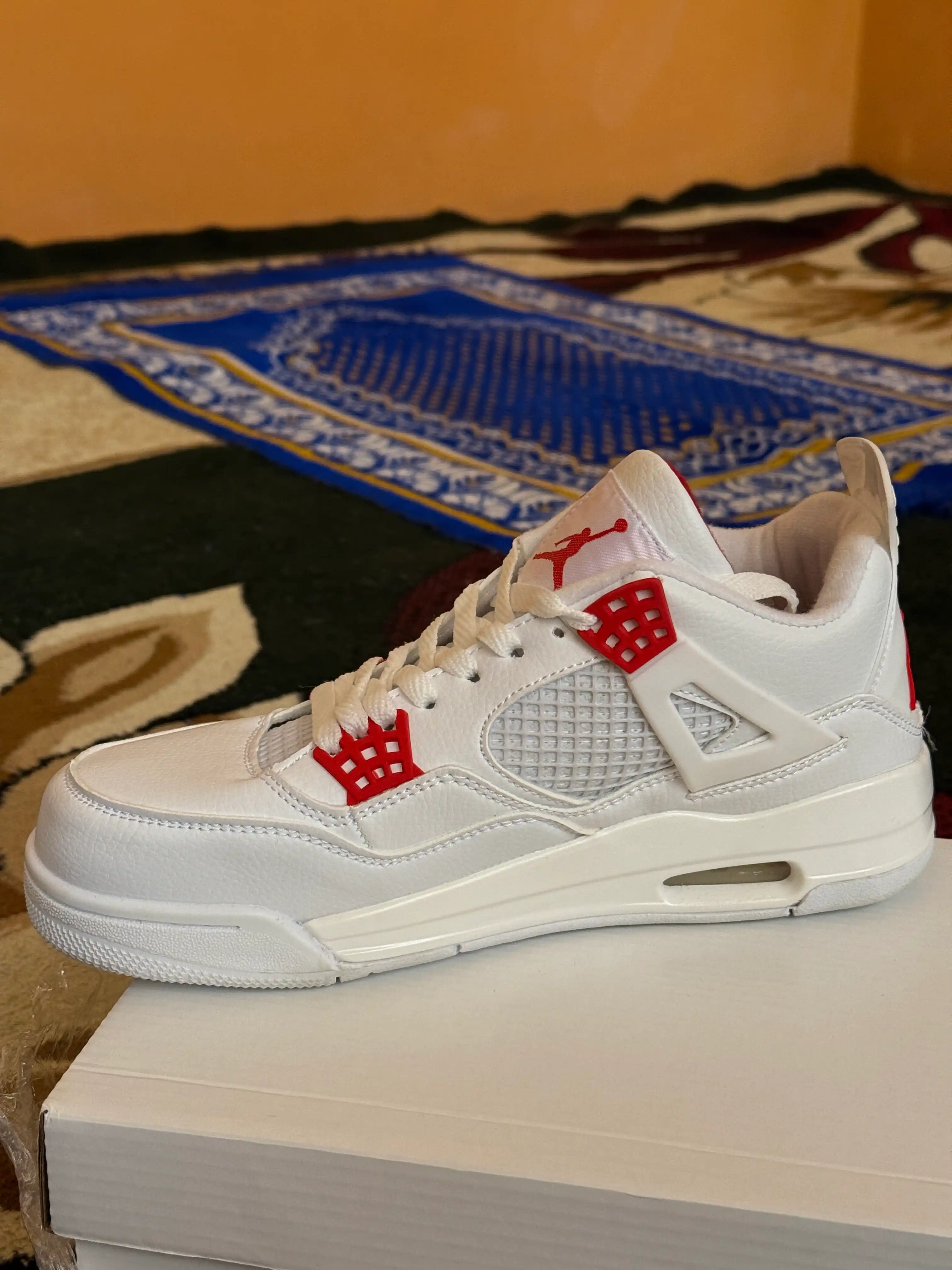 Erkaklar, ayollar va o‘smirlar uchun Nike Air Jordan 4 Retro sport krossovkalari, 36 - 45