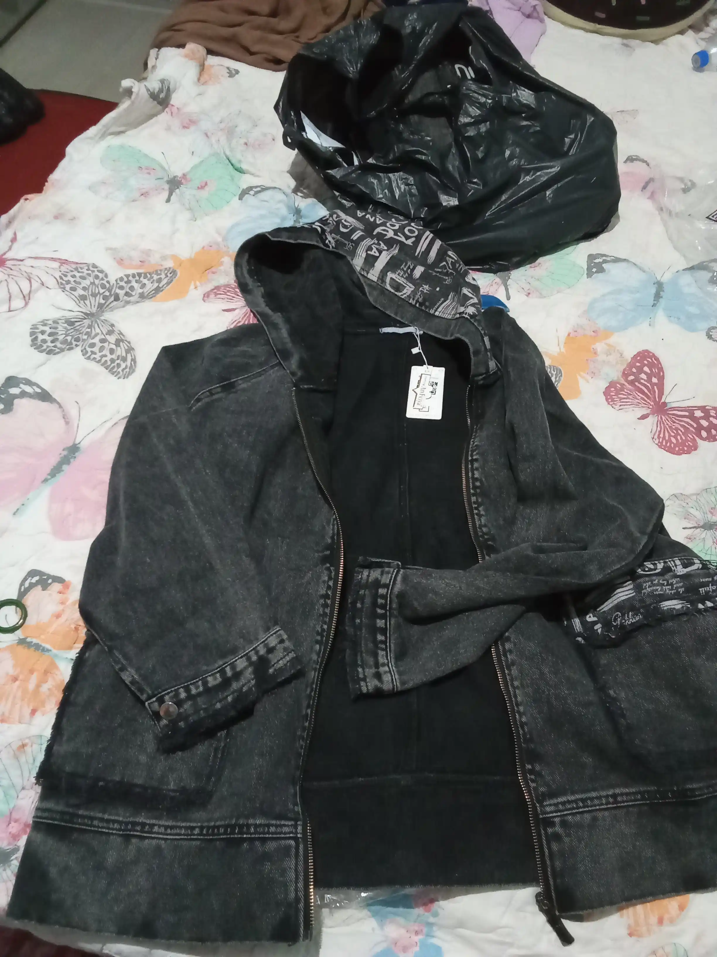 Ayollar uchun bahor-kuzgi universal kurtka, katta o‘lcham XL–XXXL, plus-size kiyim