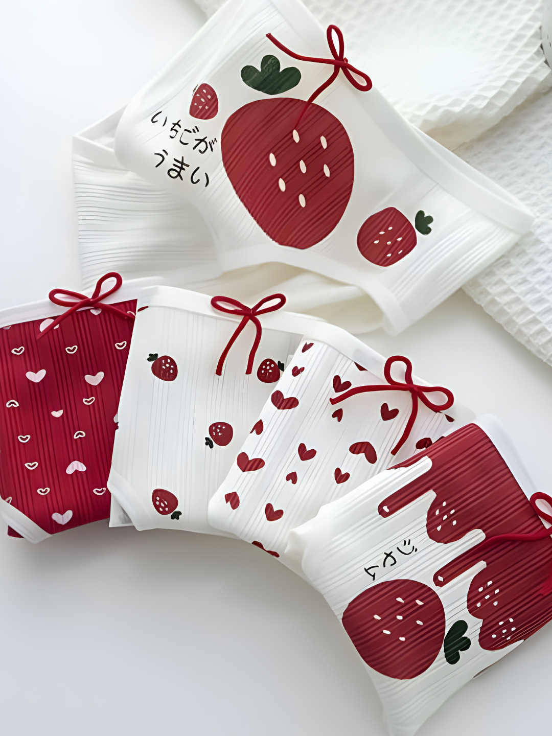 Kichkintoyni yubkada sikish