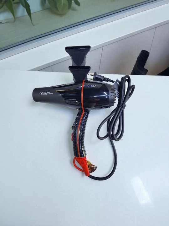 Professional soch quritgich Hair dryer  quritish va turmaklash uchun, 2200 Vt