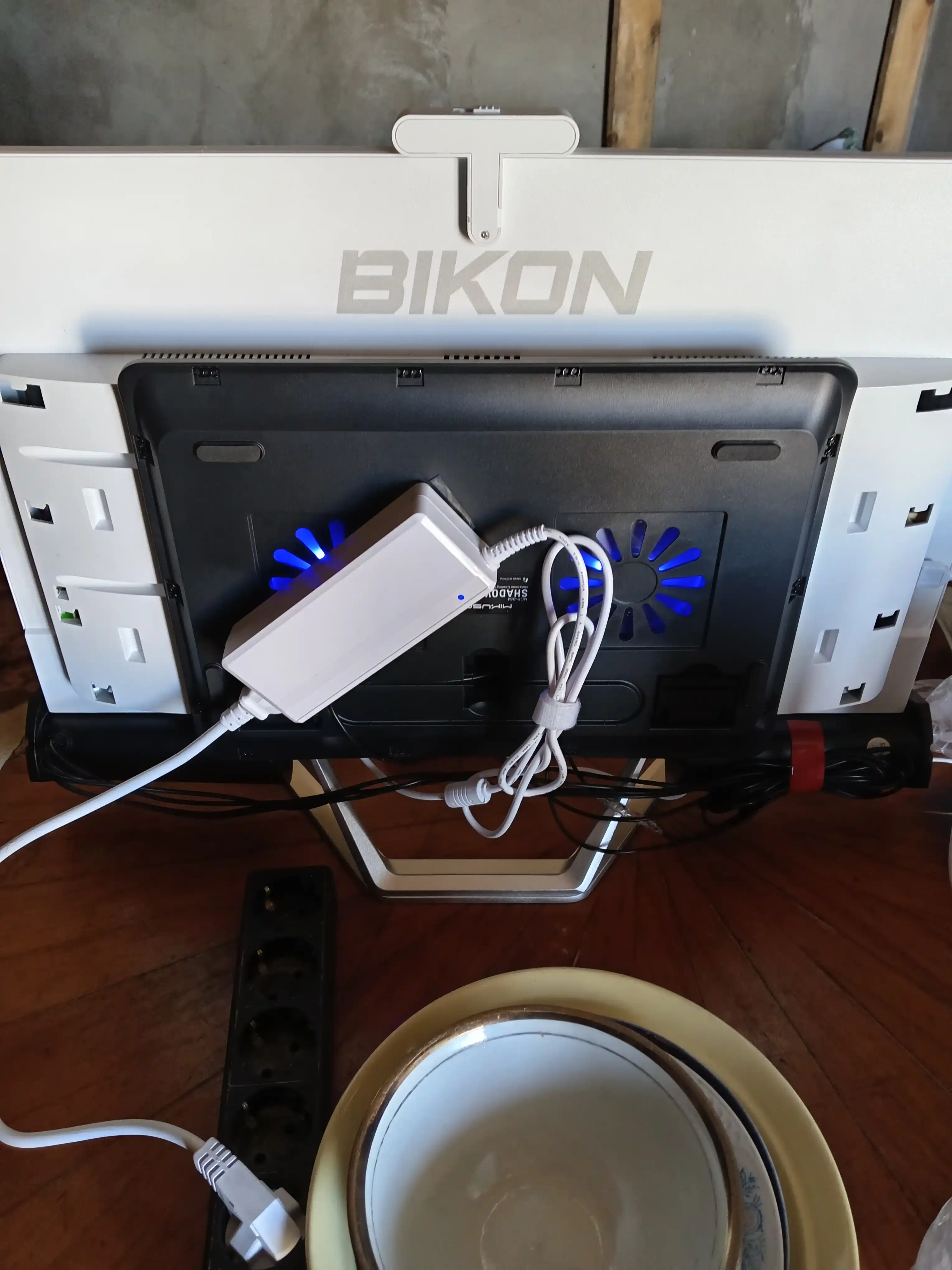 Monoblok BIKON 24" ekran, oq, Intel Core i7, SSD 128, 256, 512, 1000 GB, DDR3 8 GB