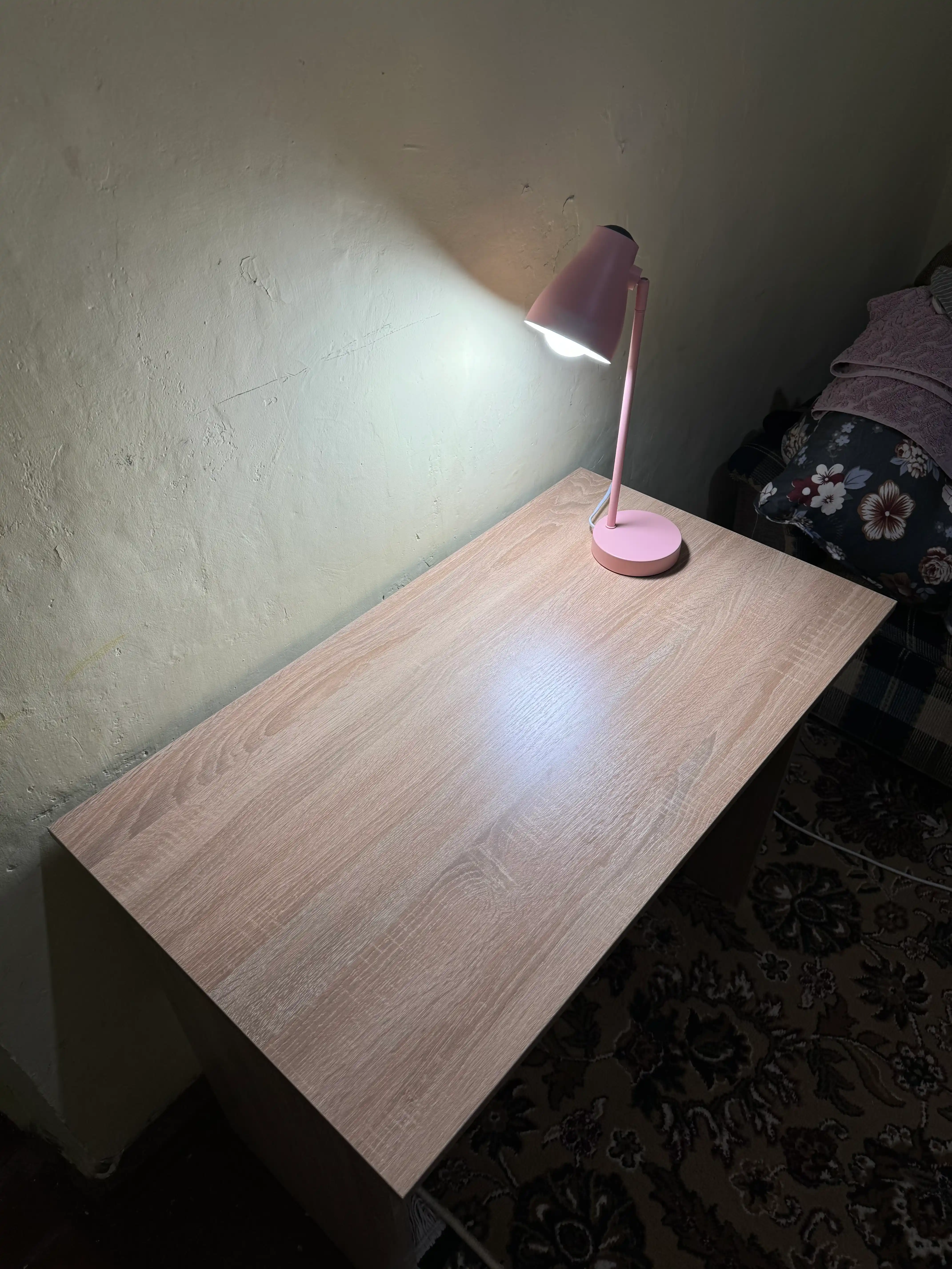 Письменный стол Basic2 ЛДСП 90x50x75 см с турецкой фурнитурой MESAN