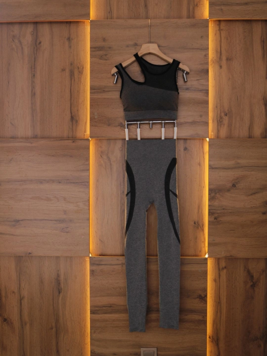 Ayollar sport to‘plami, fitnes va yoga uchun - top va legginslar, elastik mato