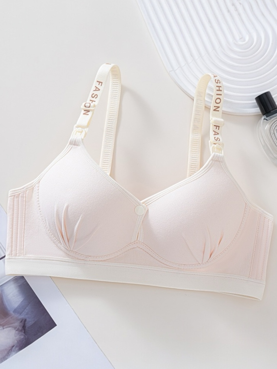 Eshak porno videolar Porno videoda er xotiniga jinsiy zoravonlik qiladi