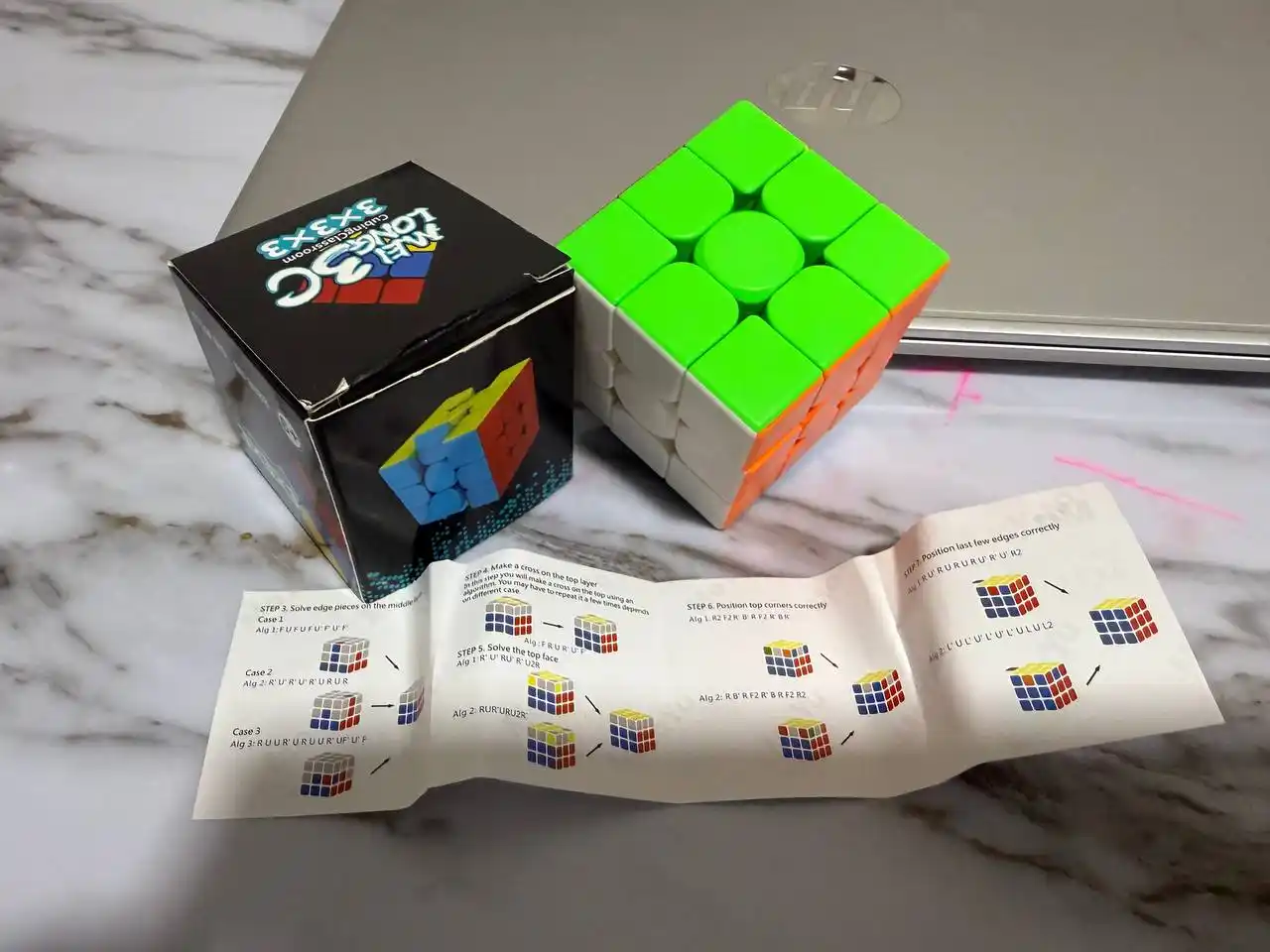 Boshqotirma "Kubik Rubik" 3x3 MoYu