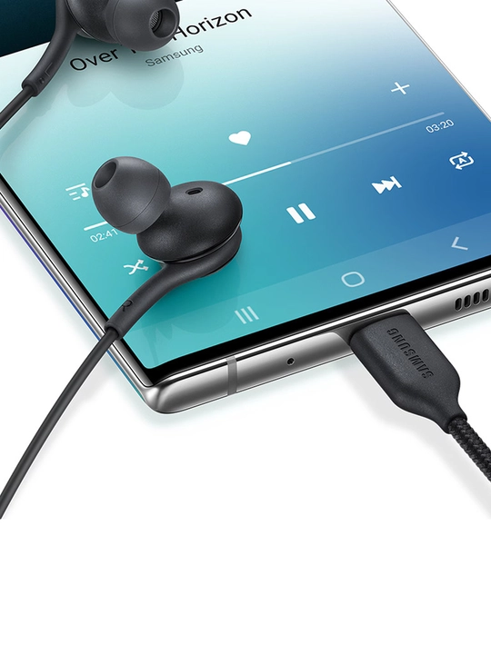 AKG Type-C наушники, звук и удобный дизайн - 