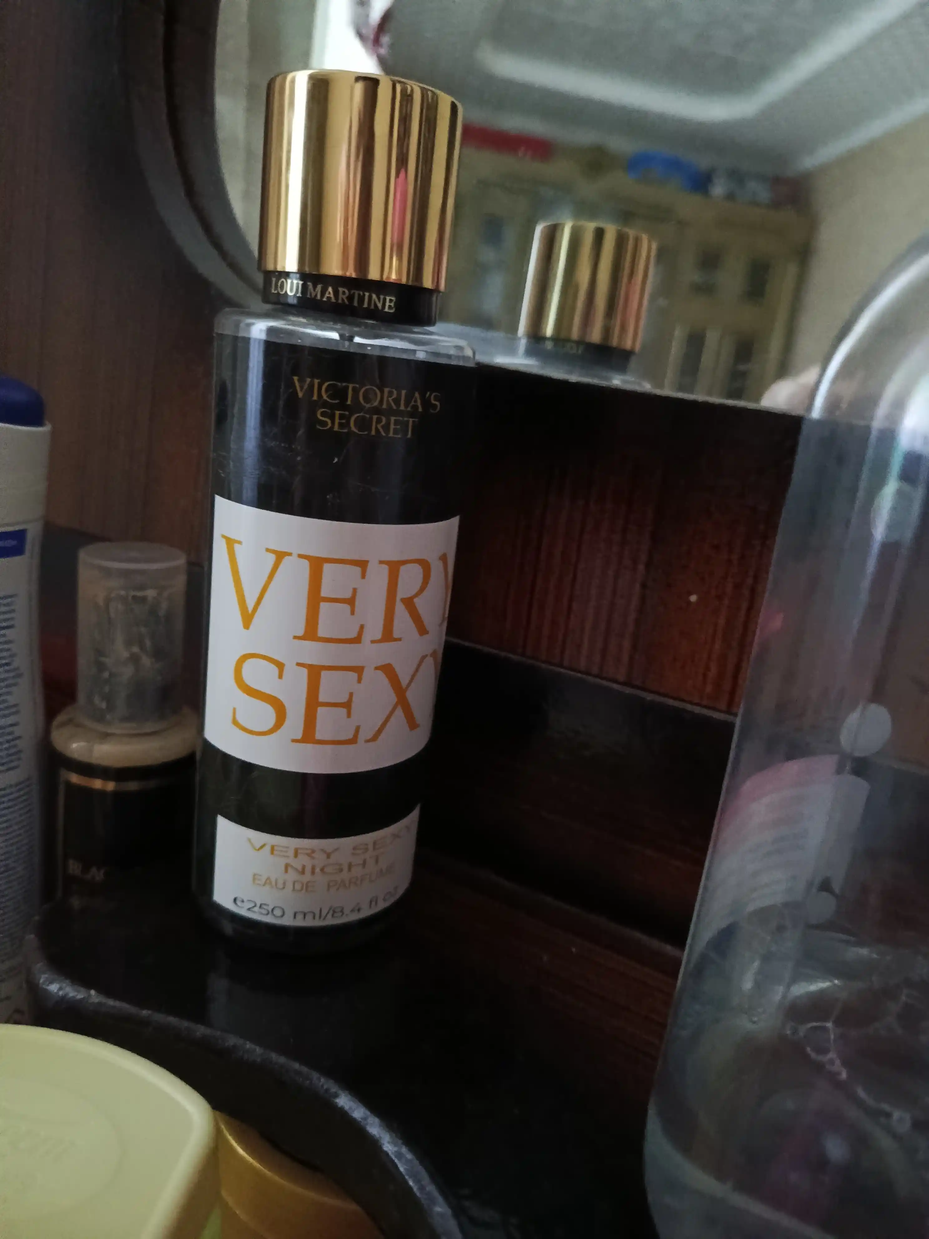 Sprey Victoria Secret Aqua kiss, Tempatation, Shimmer mist, 250 ml
