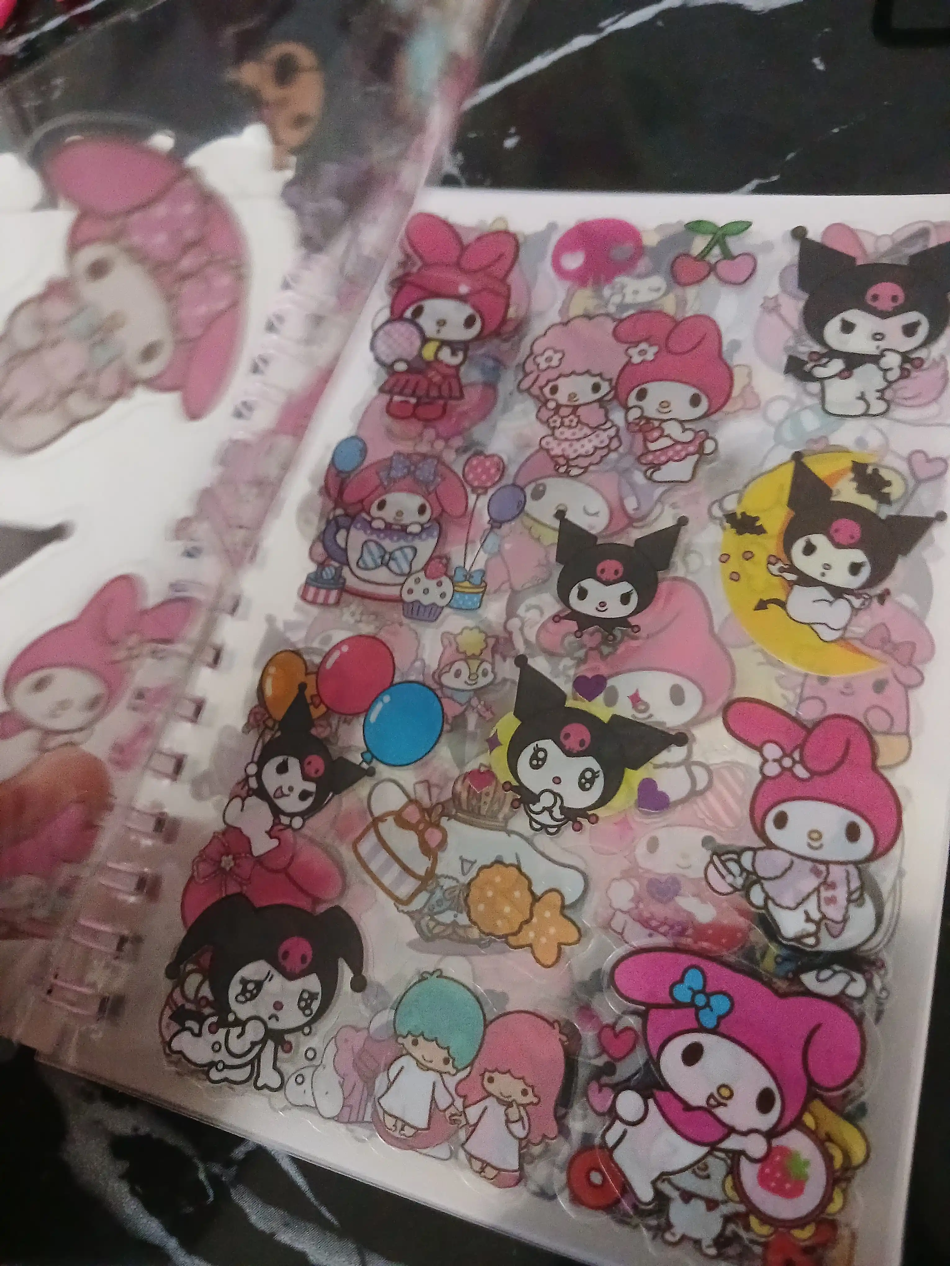 Bloknot stiker bilan Kuromi Sanrio, stiker kitobi, o'lchami 16 * 12 sm