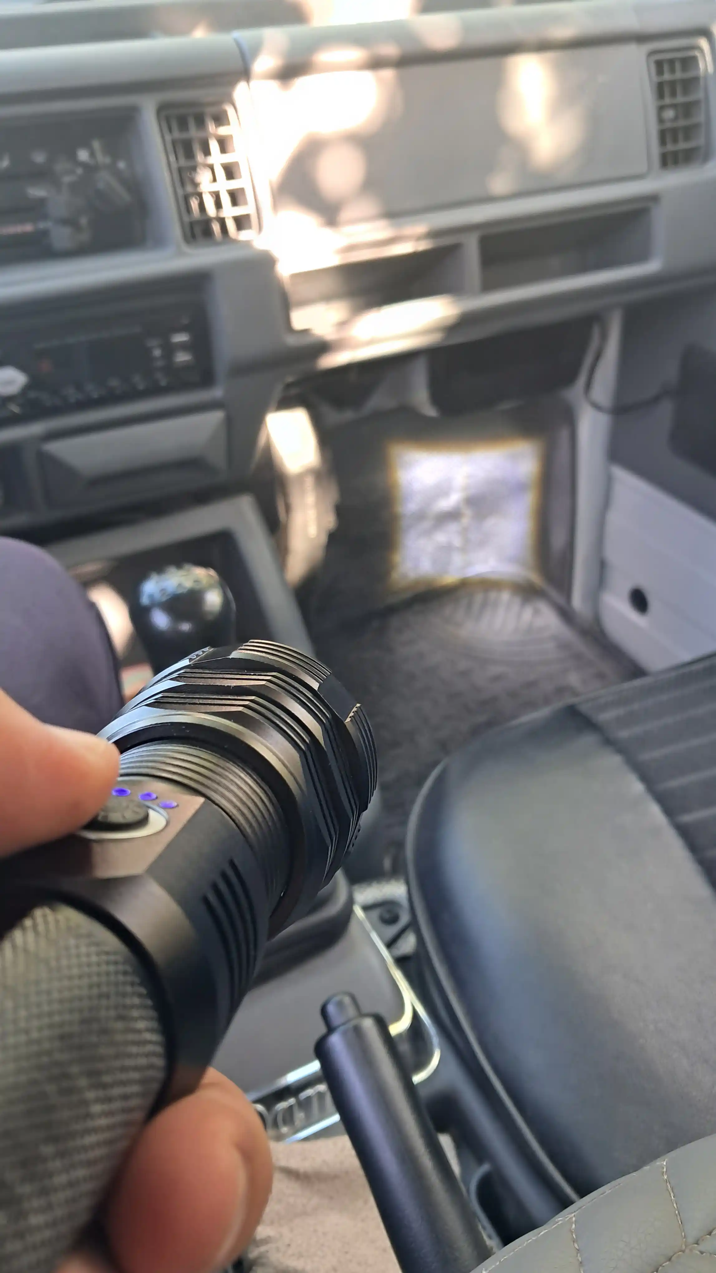 Qo'l chirog'i, LED, qayta zaryadlanuvchi, Zoom effekti bilan